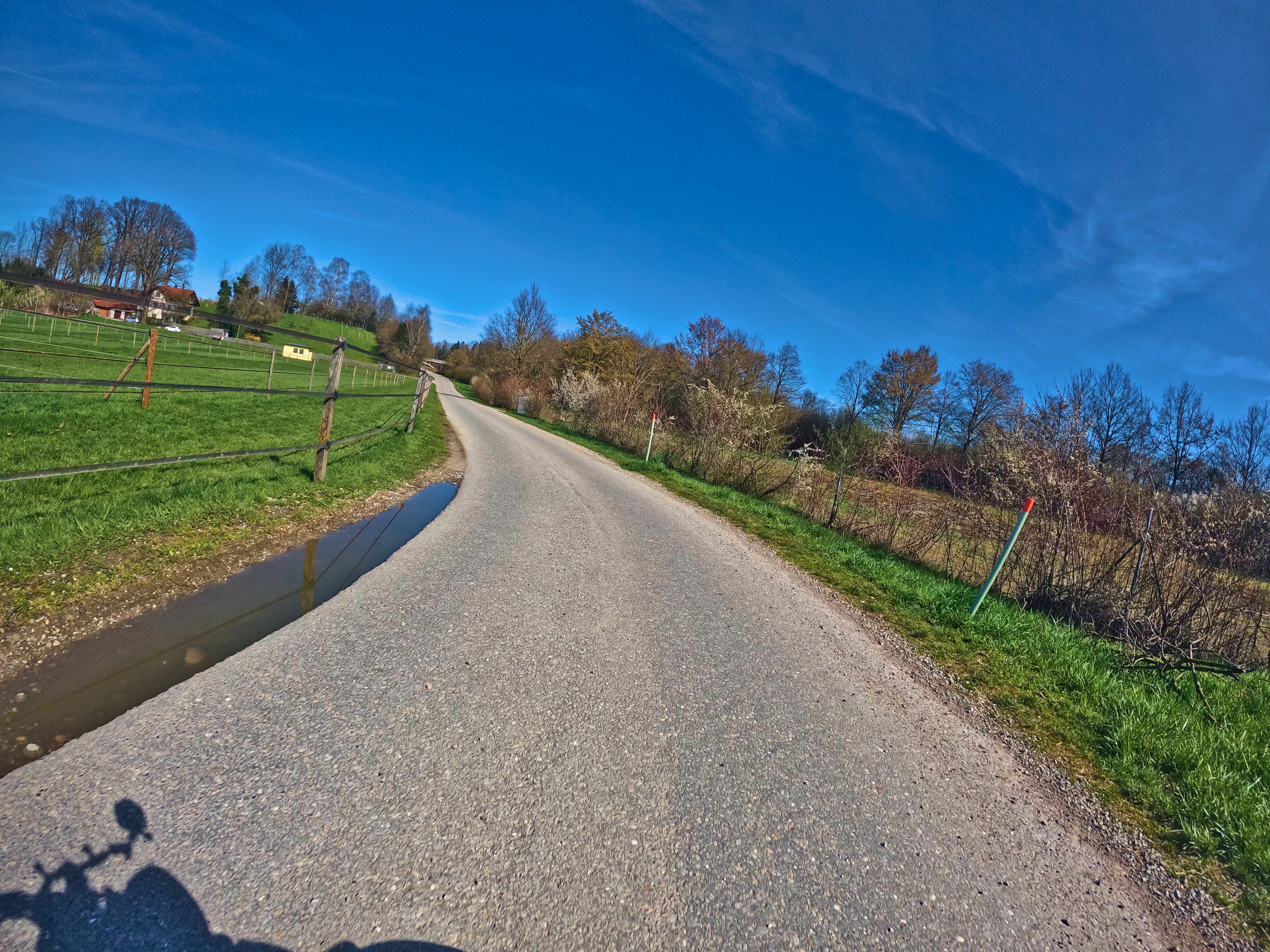 Unbekannte, schmale Wege