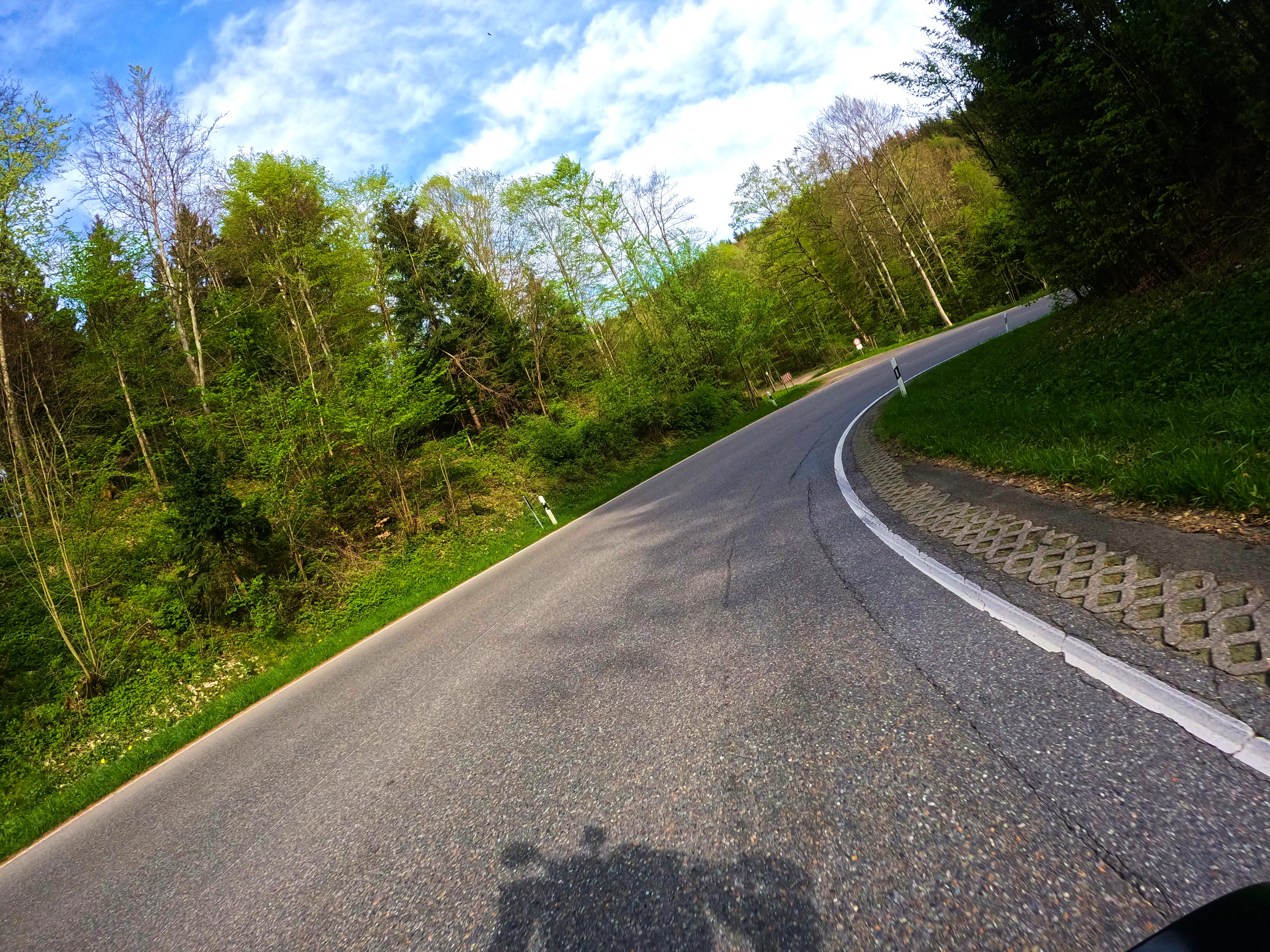 Und kurvig wieder zurück