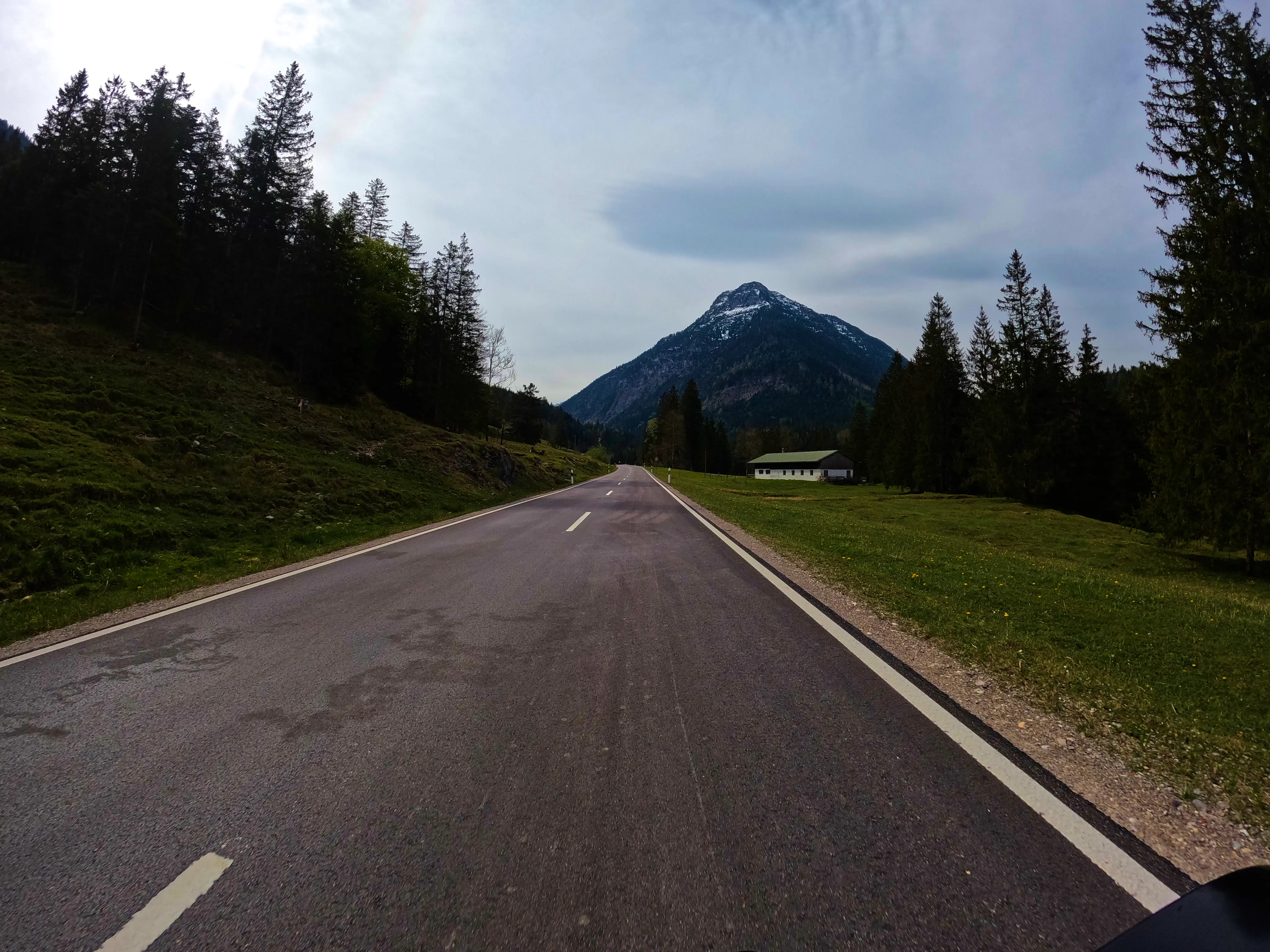 &hellip; entlang&hellip;