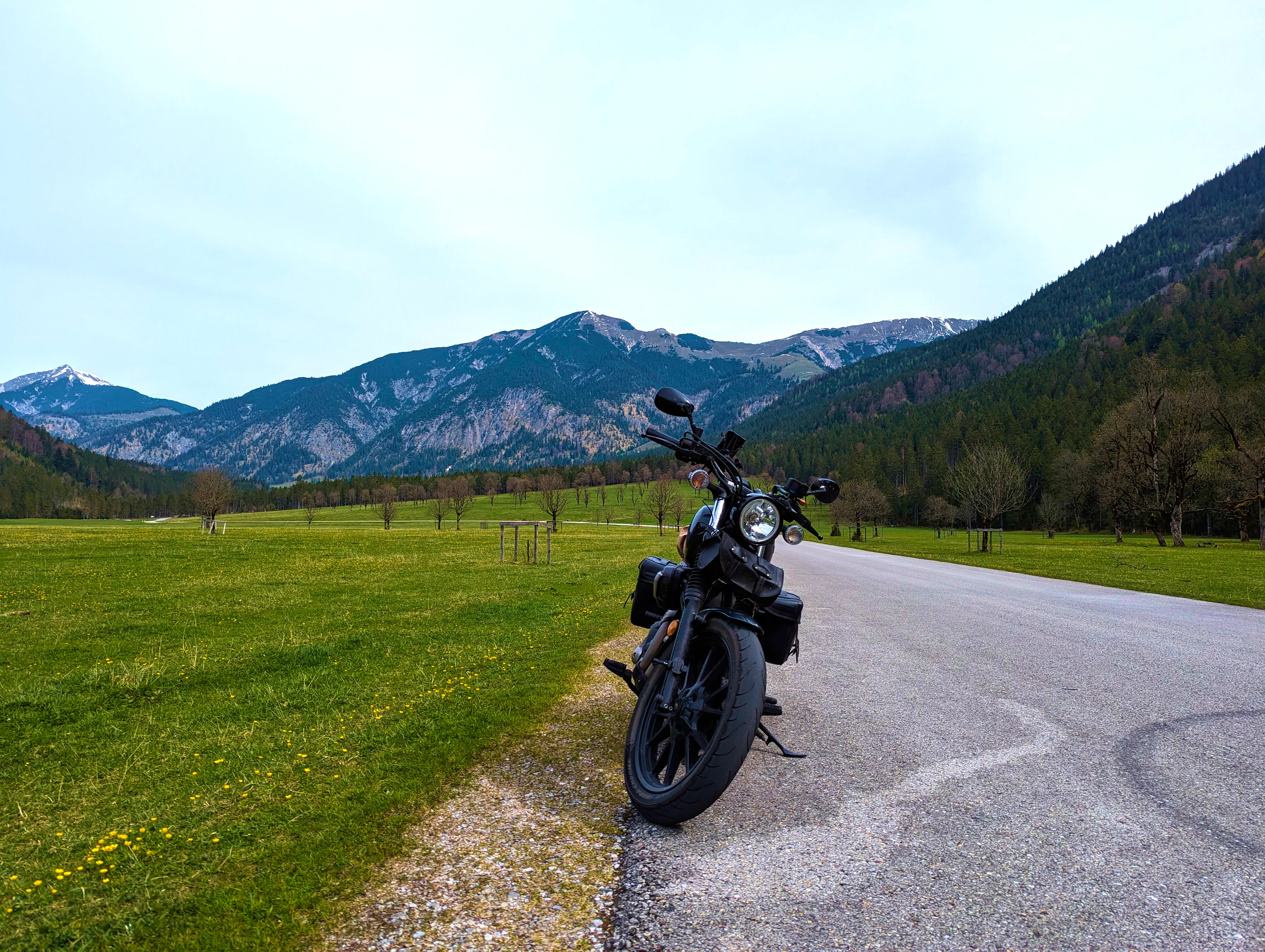 Von da hinten &hellip;