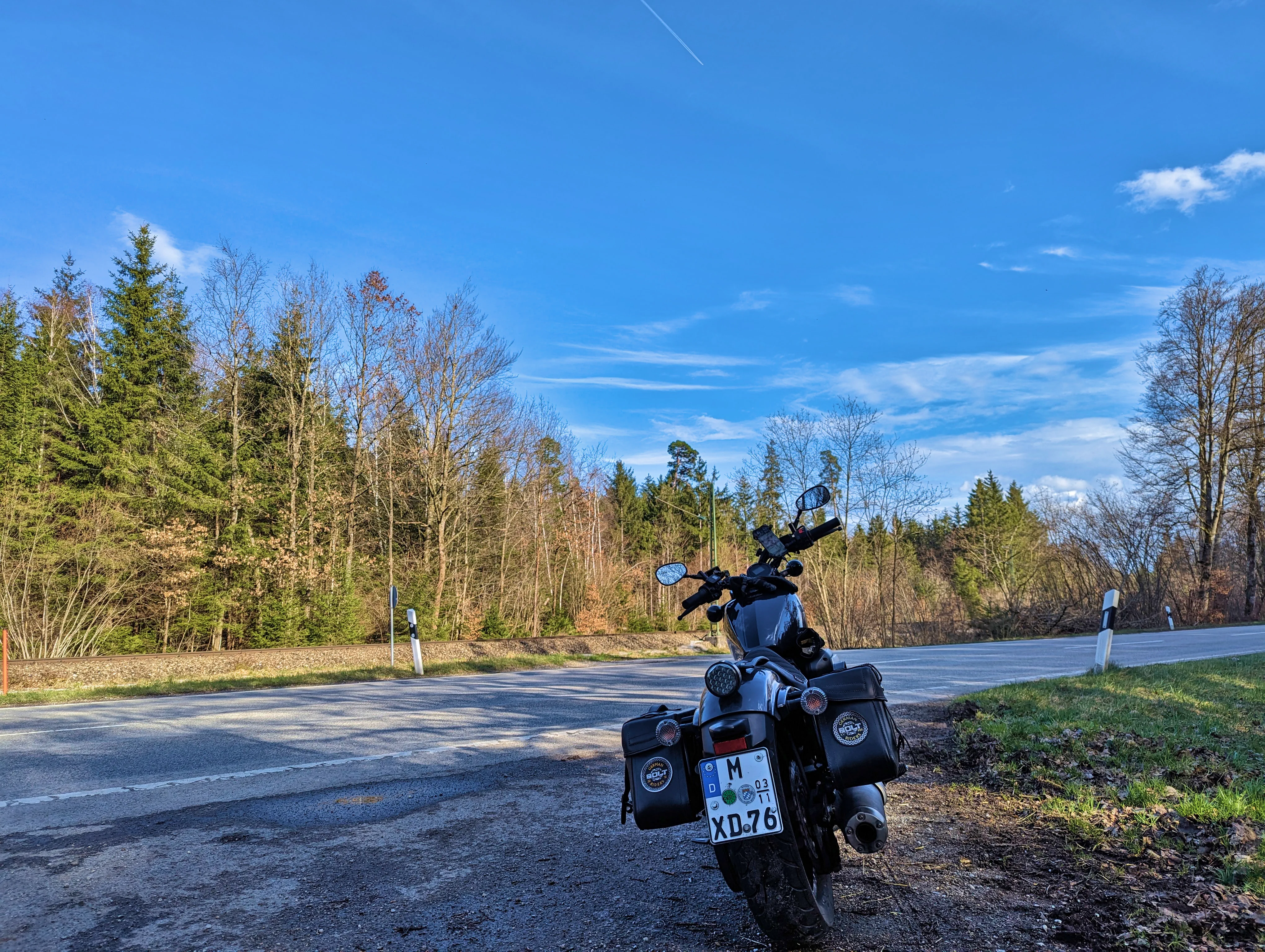 Am Straßenrand &hellip;