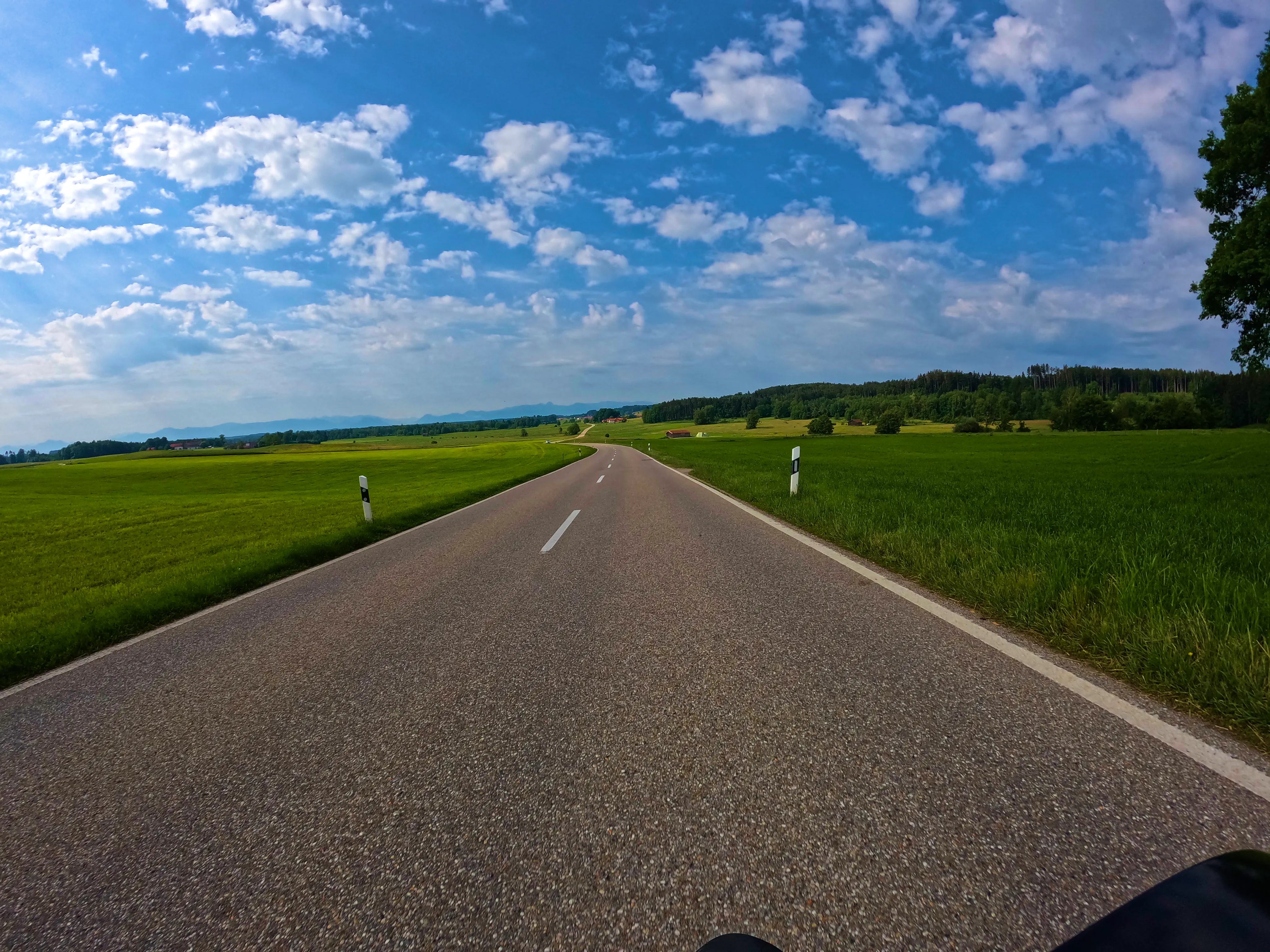 Über breitere Straßen &hellip;