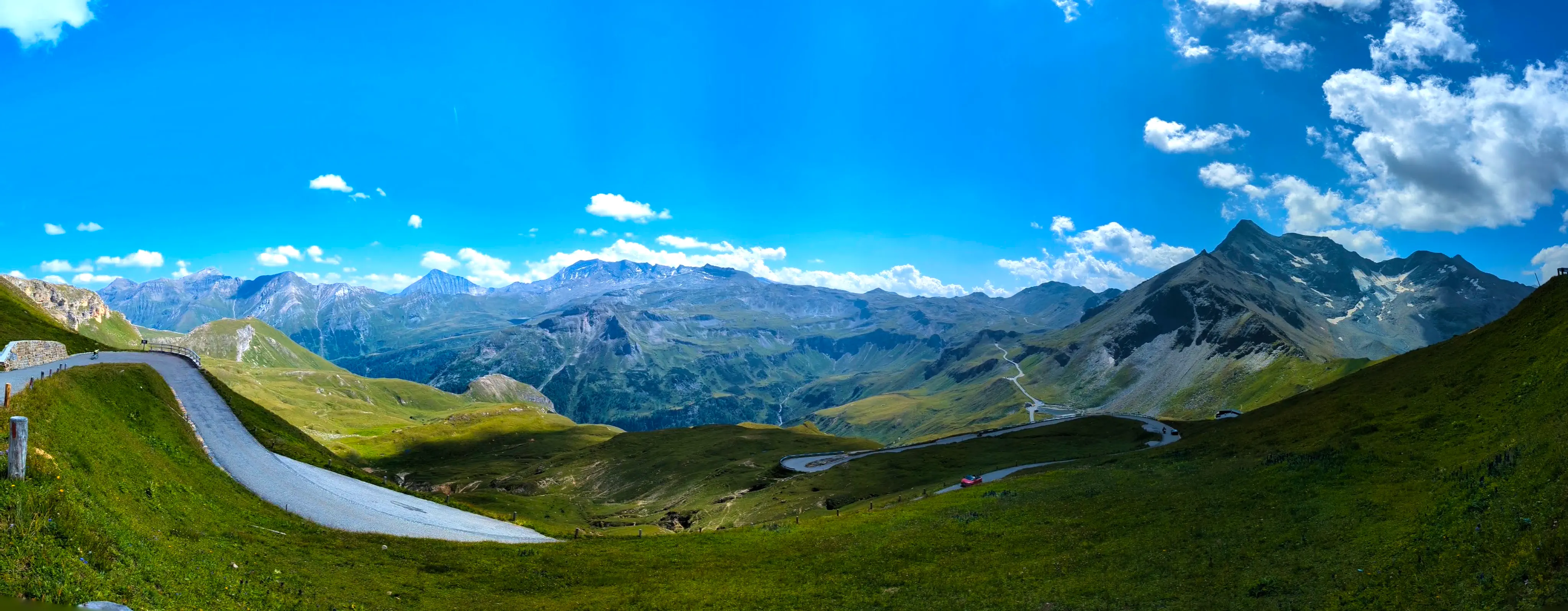 Ausblick unterhalb der Edelweißspitze