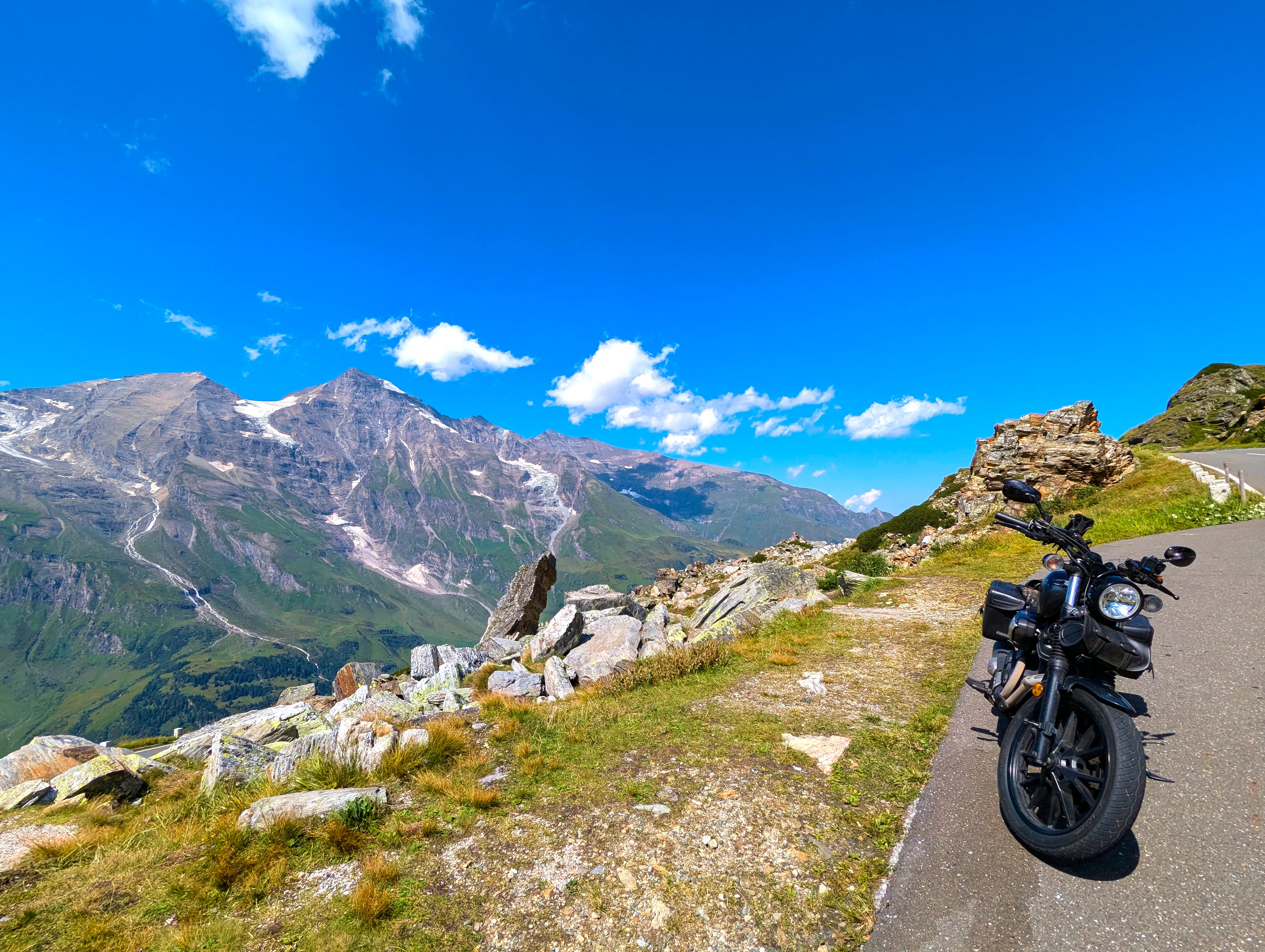 Fotostopp zwischen den Felsen