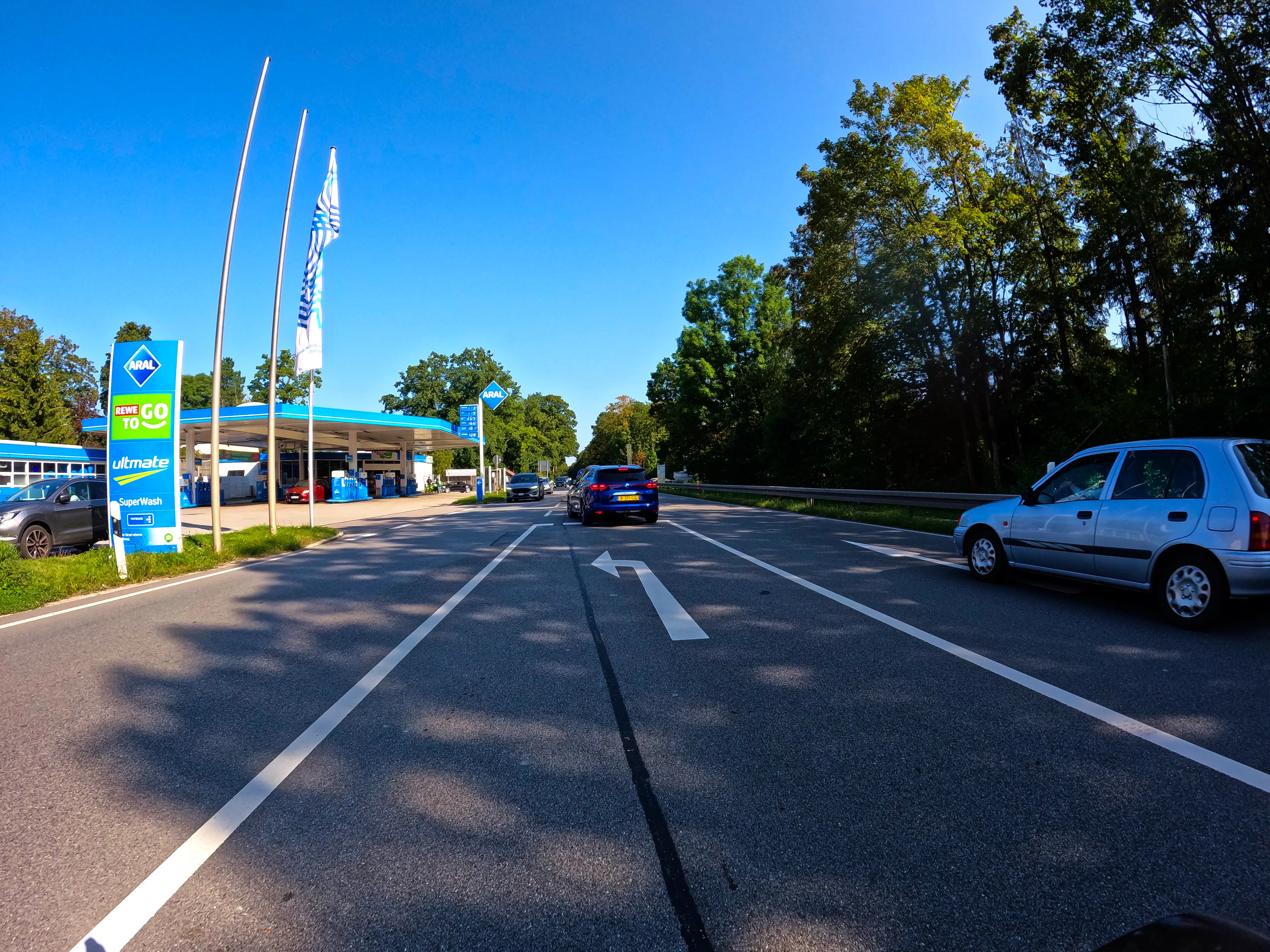 Zur heimischen Tankstelle