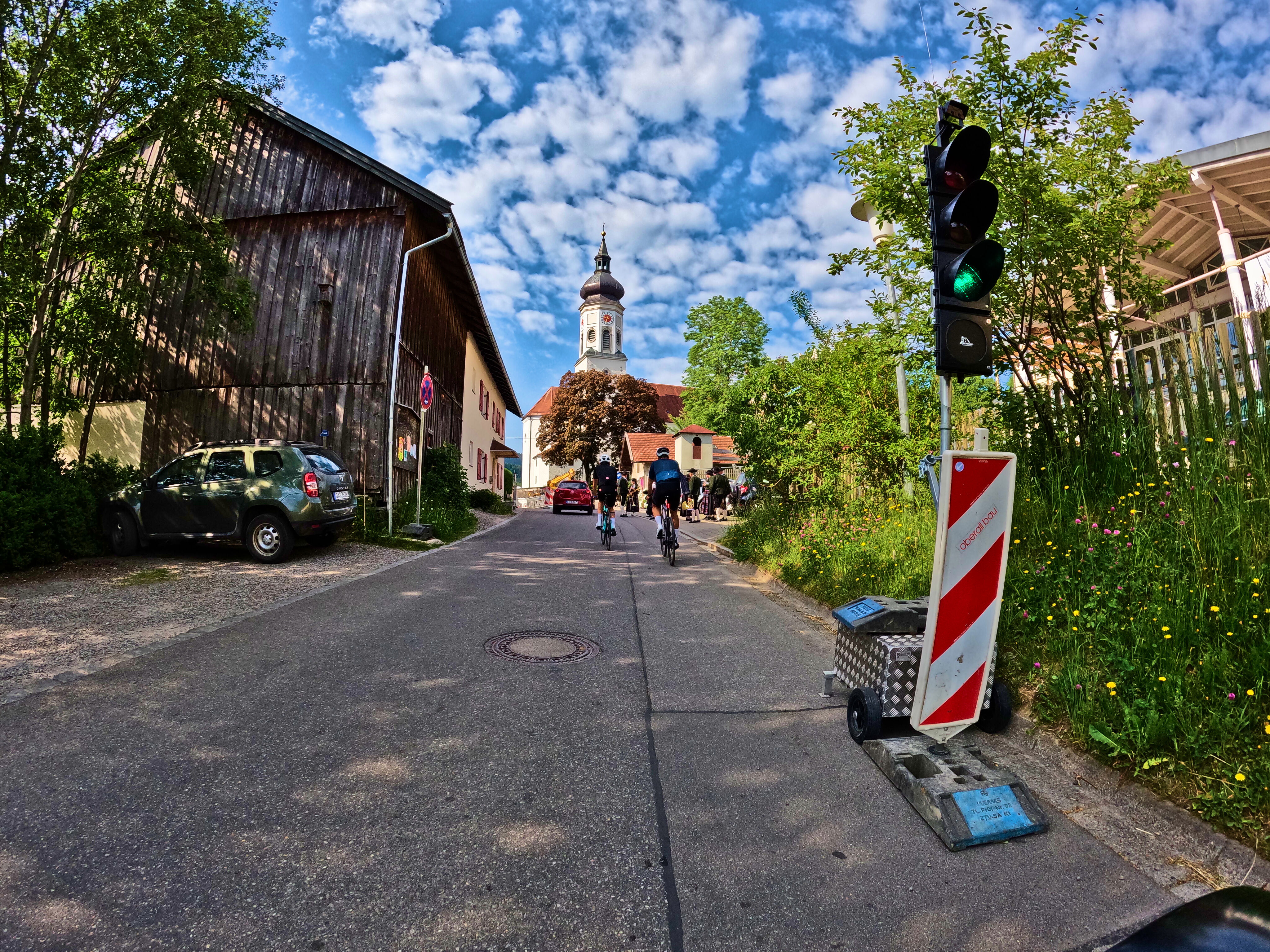 Baustellen, Radfahren, Brauchtum
