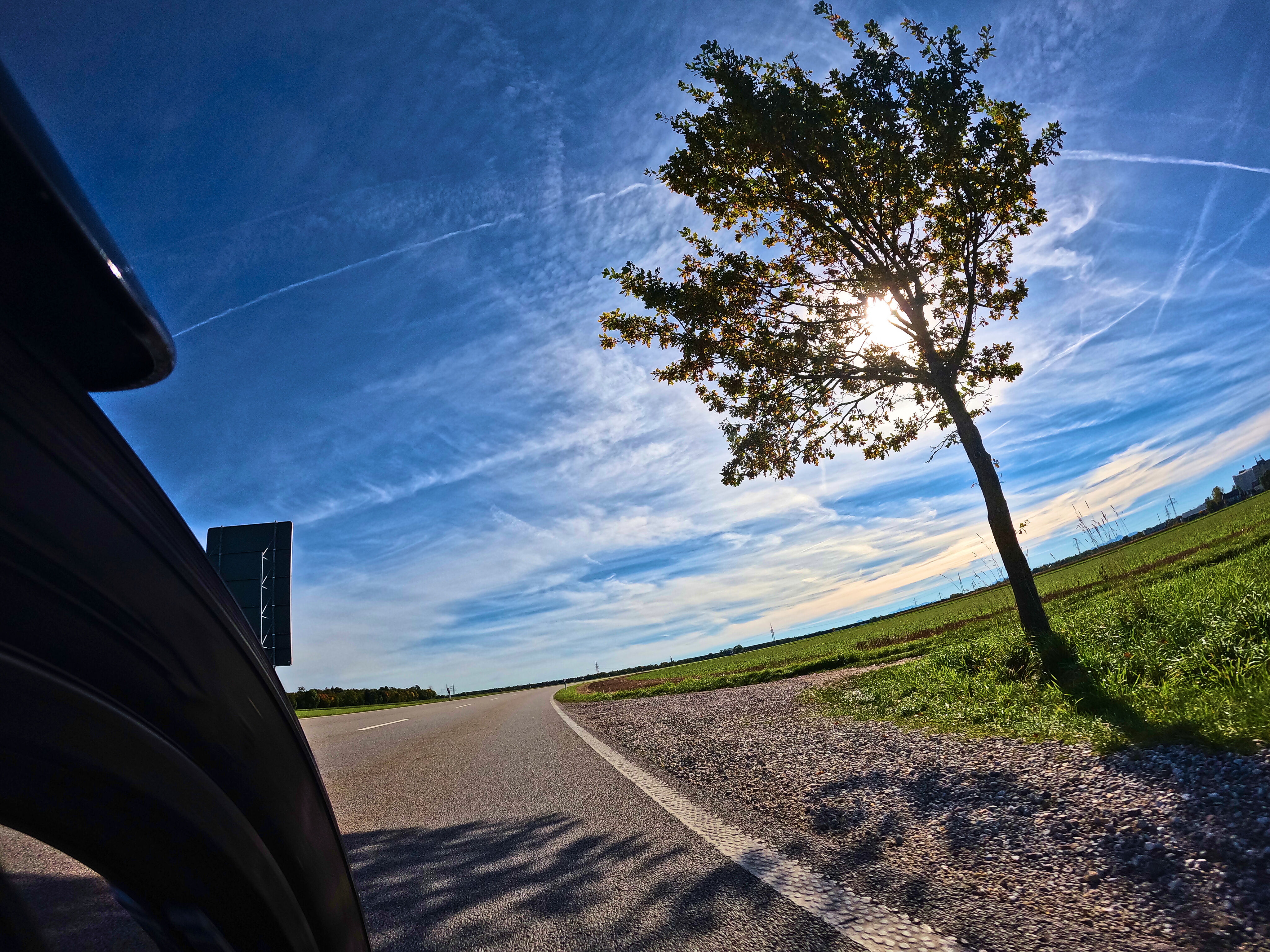 Bei traumhaftem Wetter Richtung Alpen