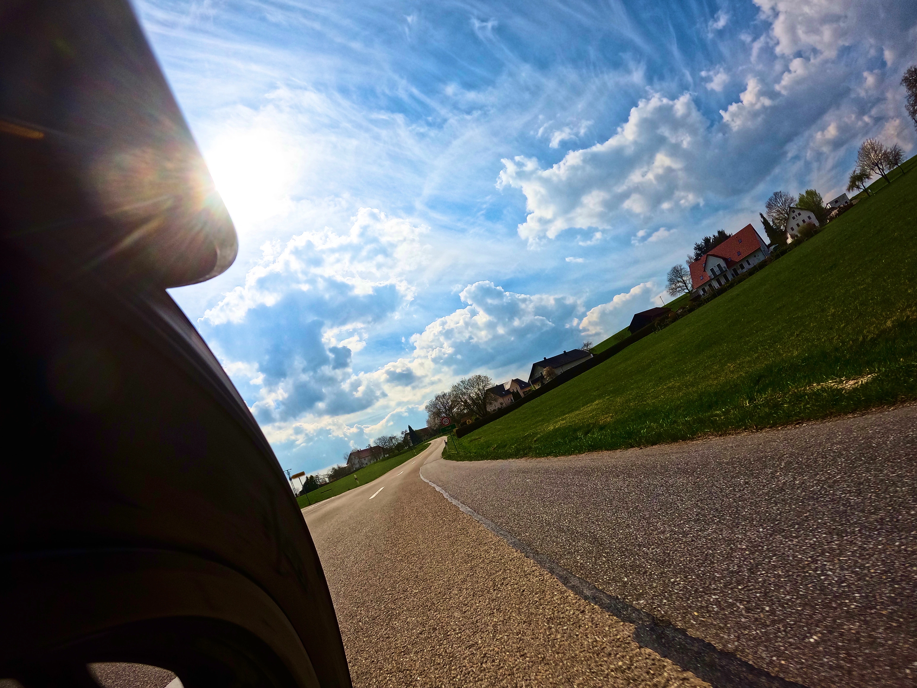 &hellip; und kurvige Straßen.