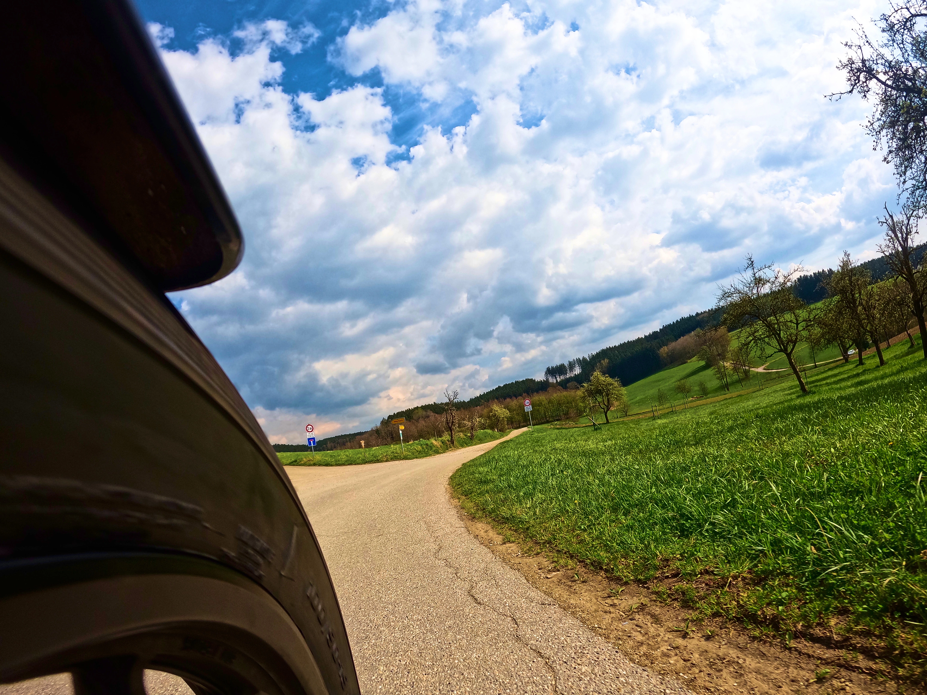 Da hinten endet der Asphalt