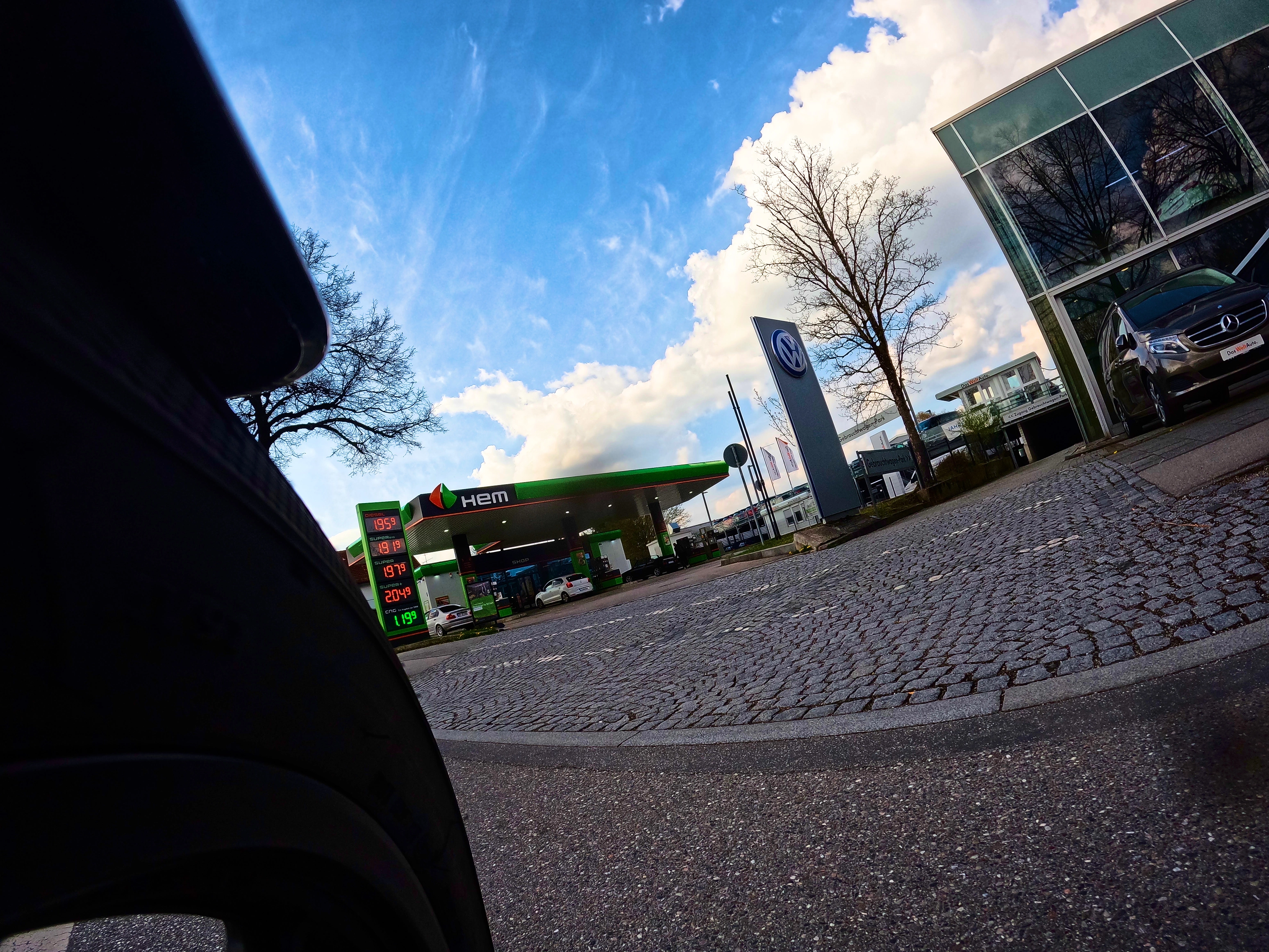 Anfahrt zur heimischen Tankstelle