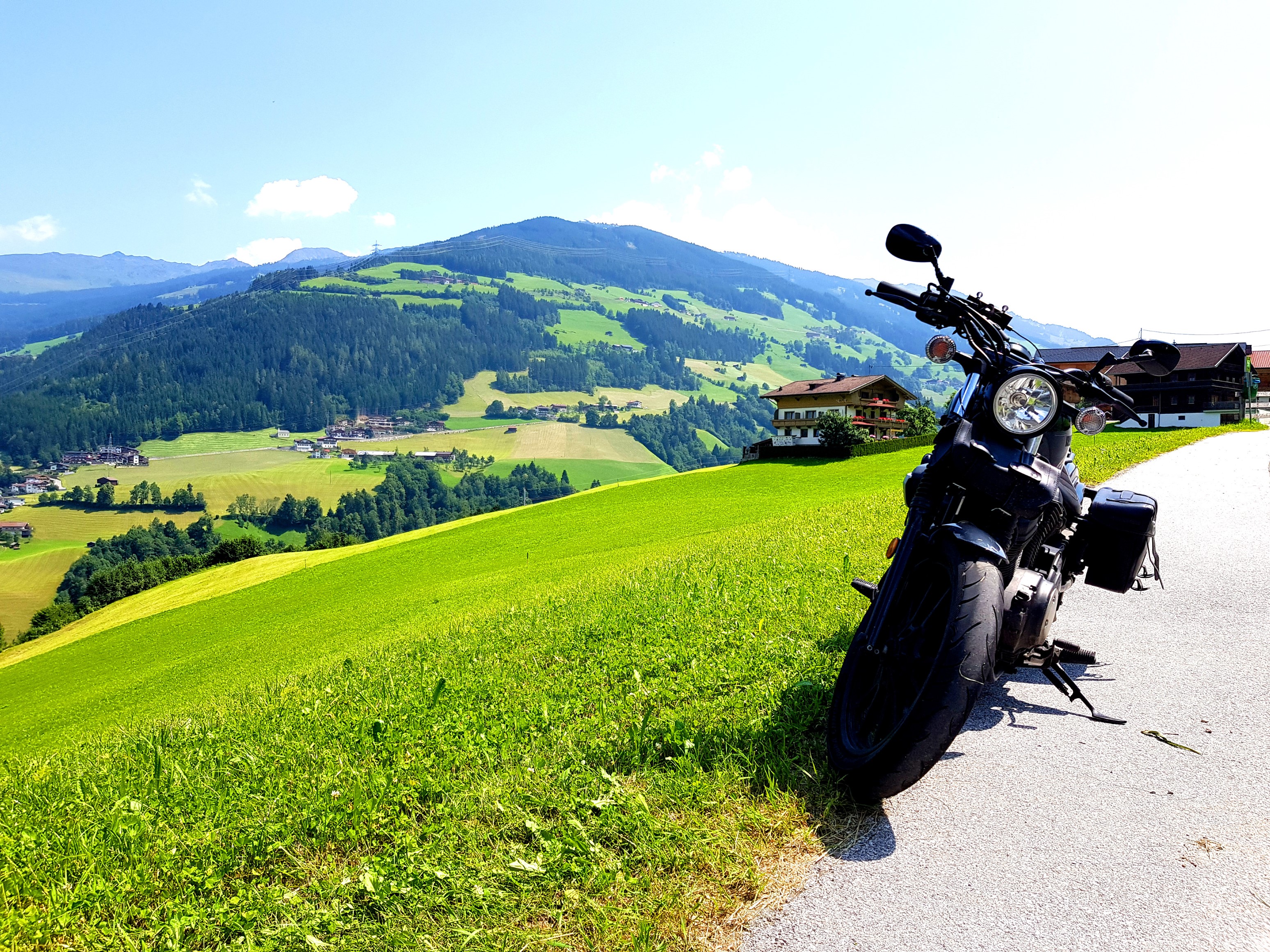 Idyllisches Hainzenberg