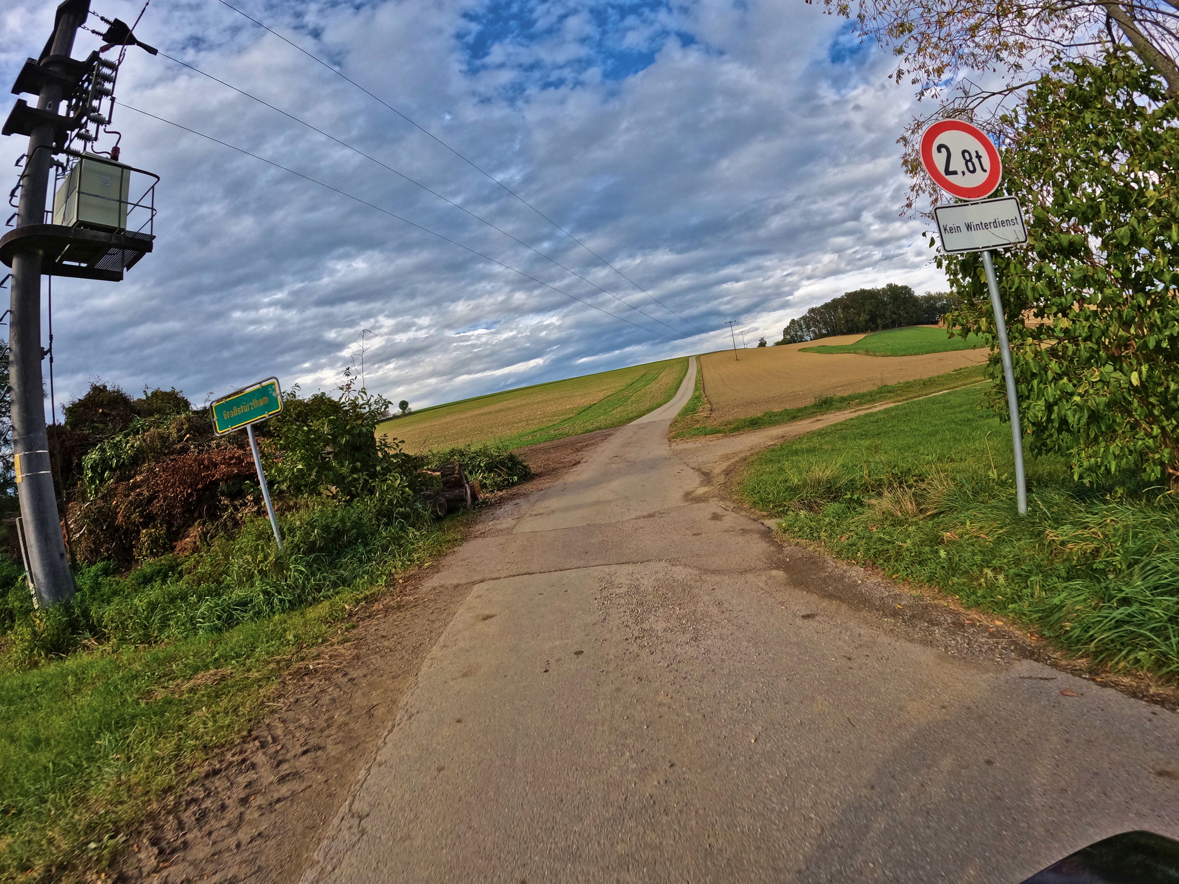 Kein Winterdienst hinter Großstürzlham!