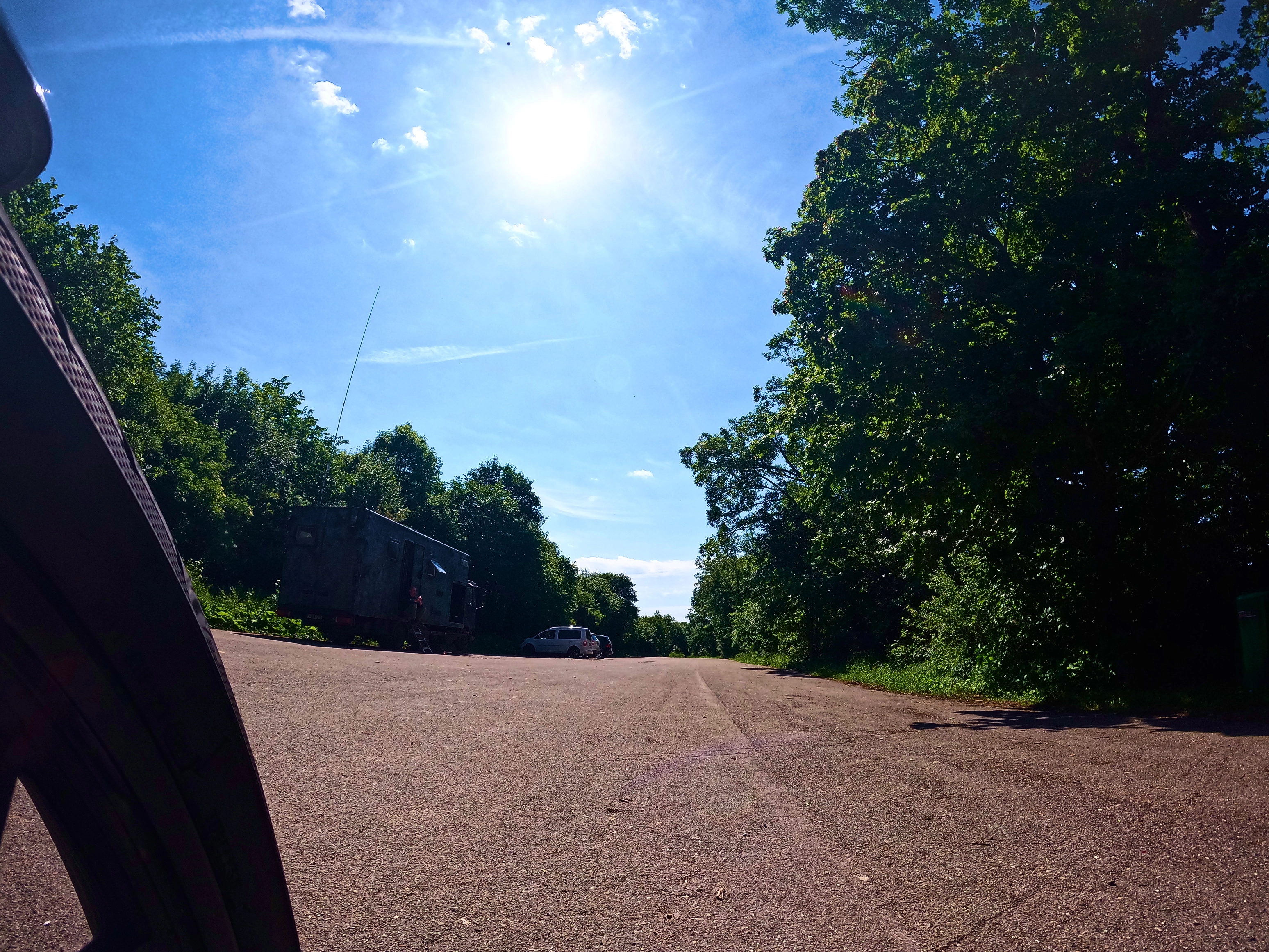 Zum Wohnmobil umgebauter LKW