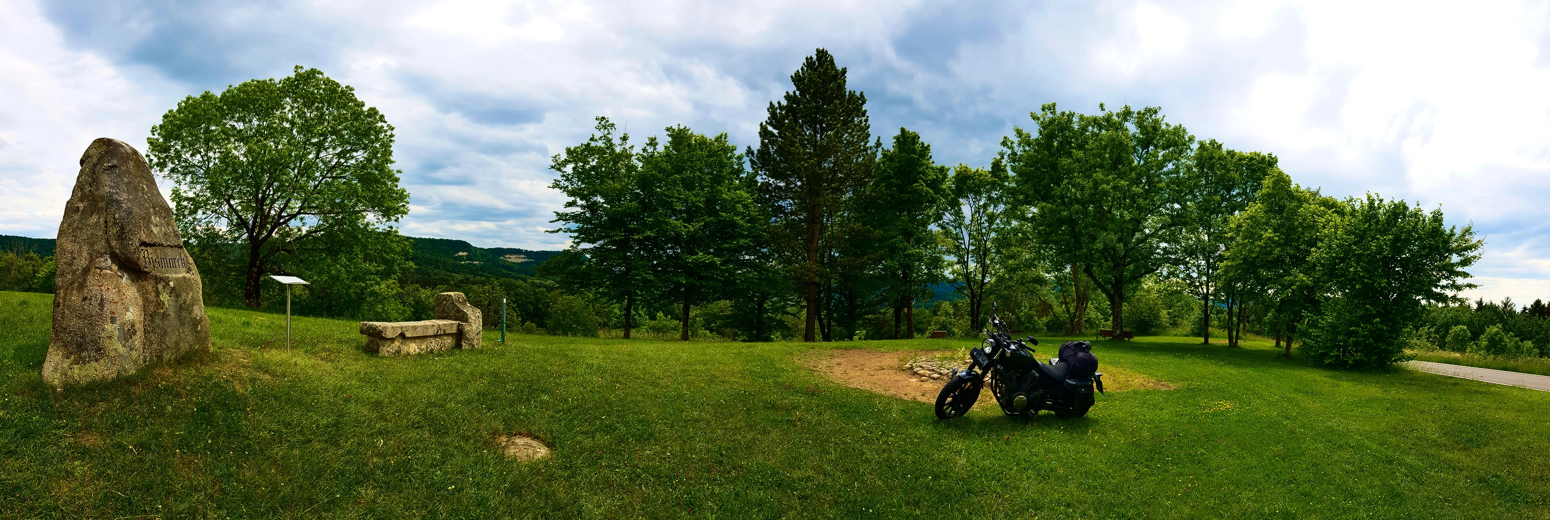 Panorama 2, Bismarck-Stein