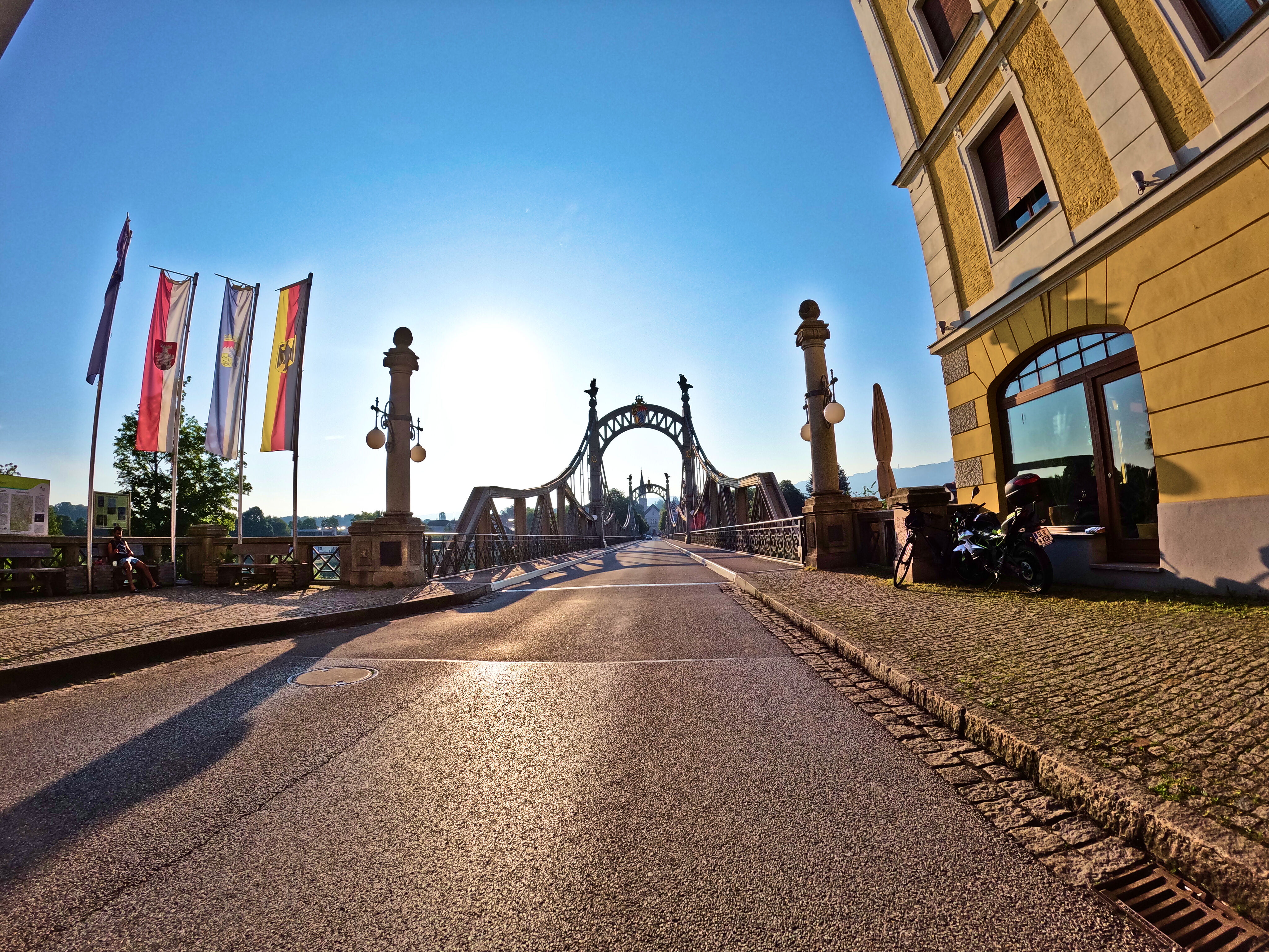 Brücke von Laufen nach Oberndorf