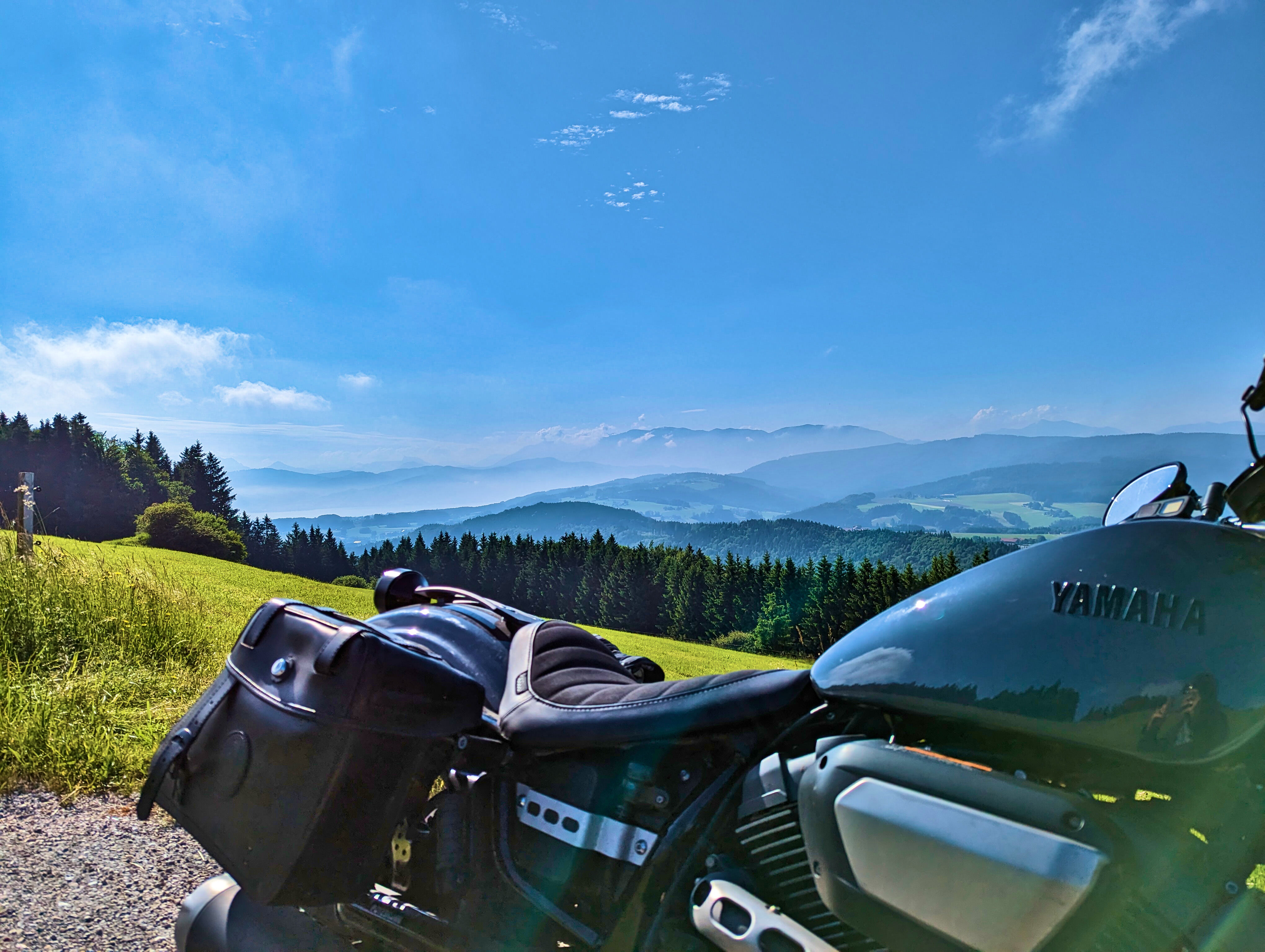 &ldquo;Fotograf spiegelt sich im Tank&rdquo;