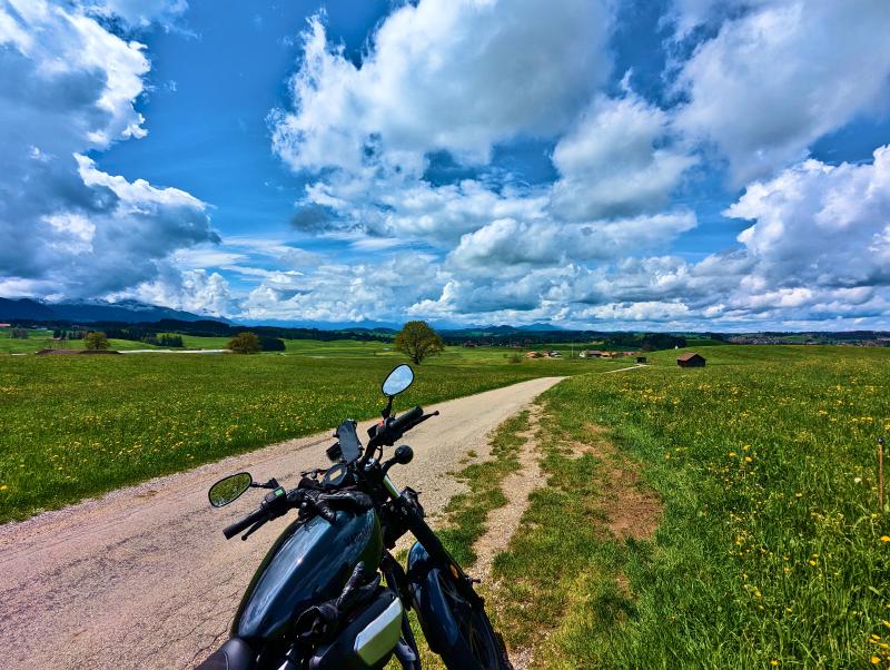 Featured image of post #MotoMontag (18)