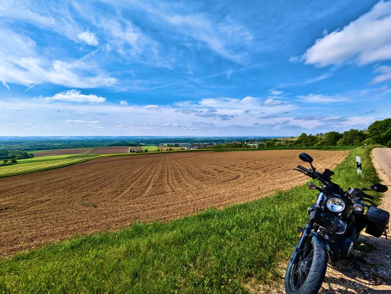 Featured image of post #MotoMontag (26)