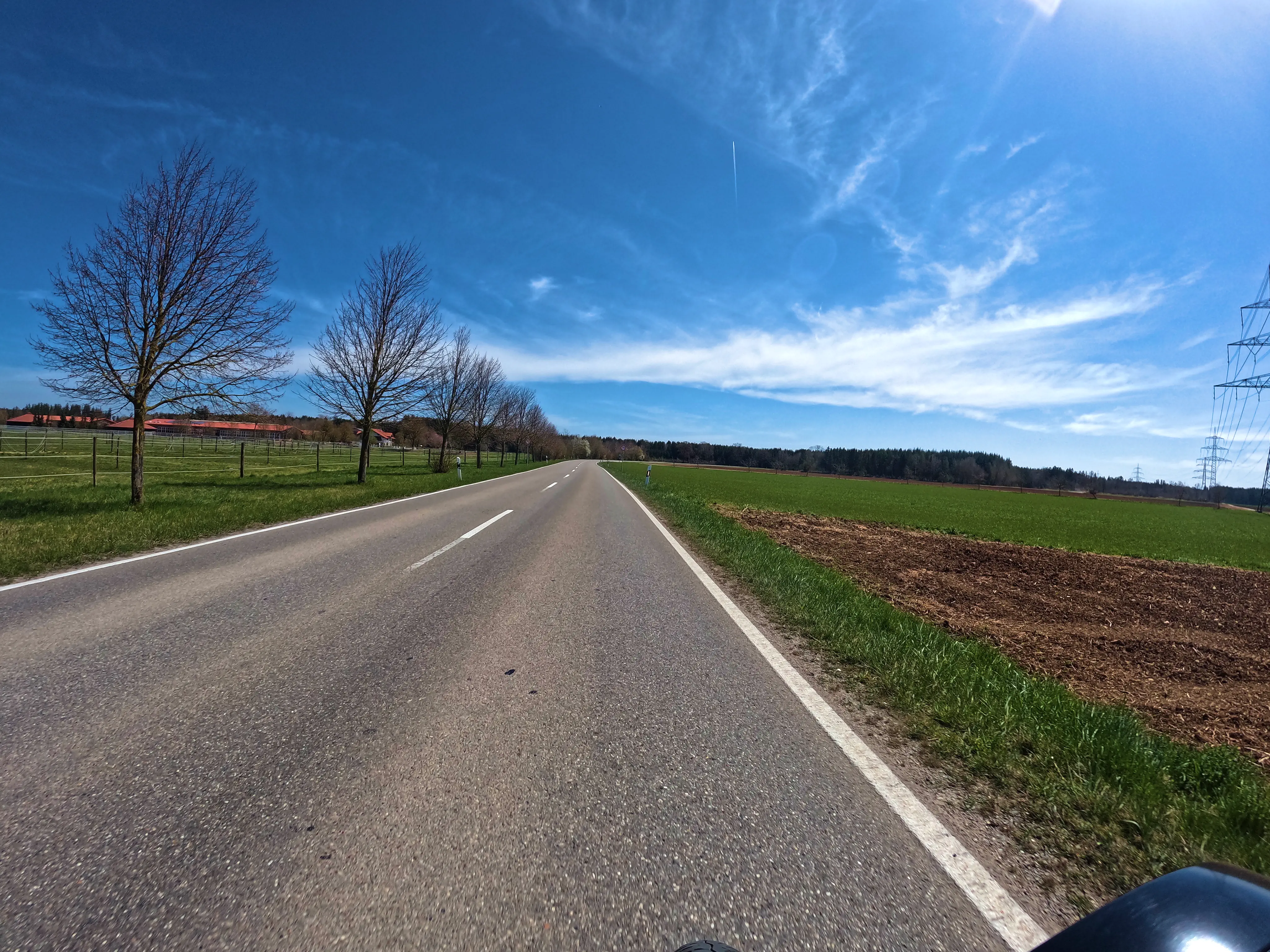 &hellip; über &hellip;