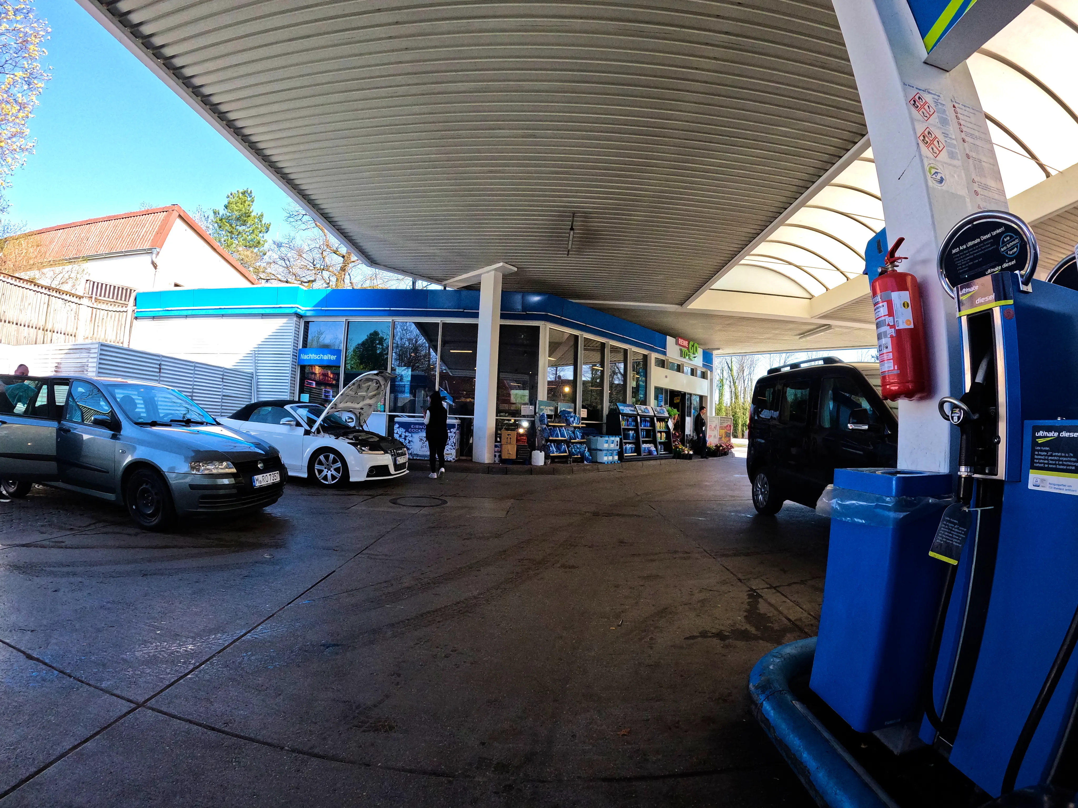 Heimische Tankstelle