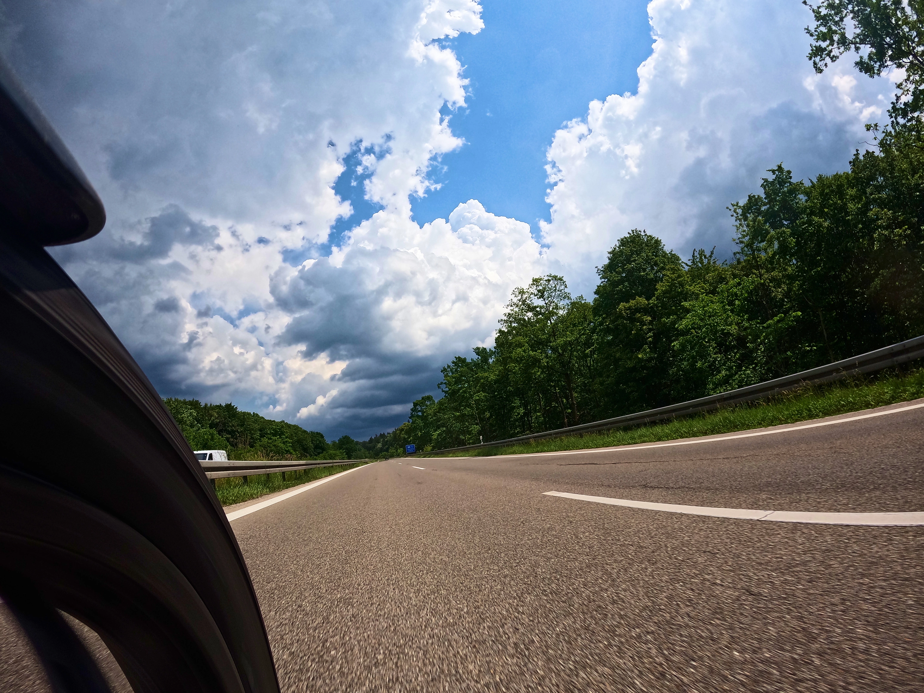 &hellip; also ab auf die Autobahn.