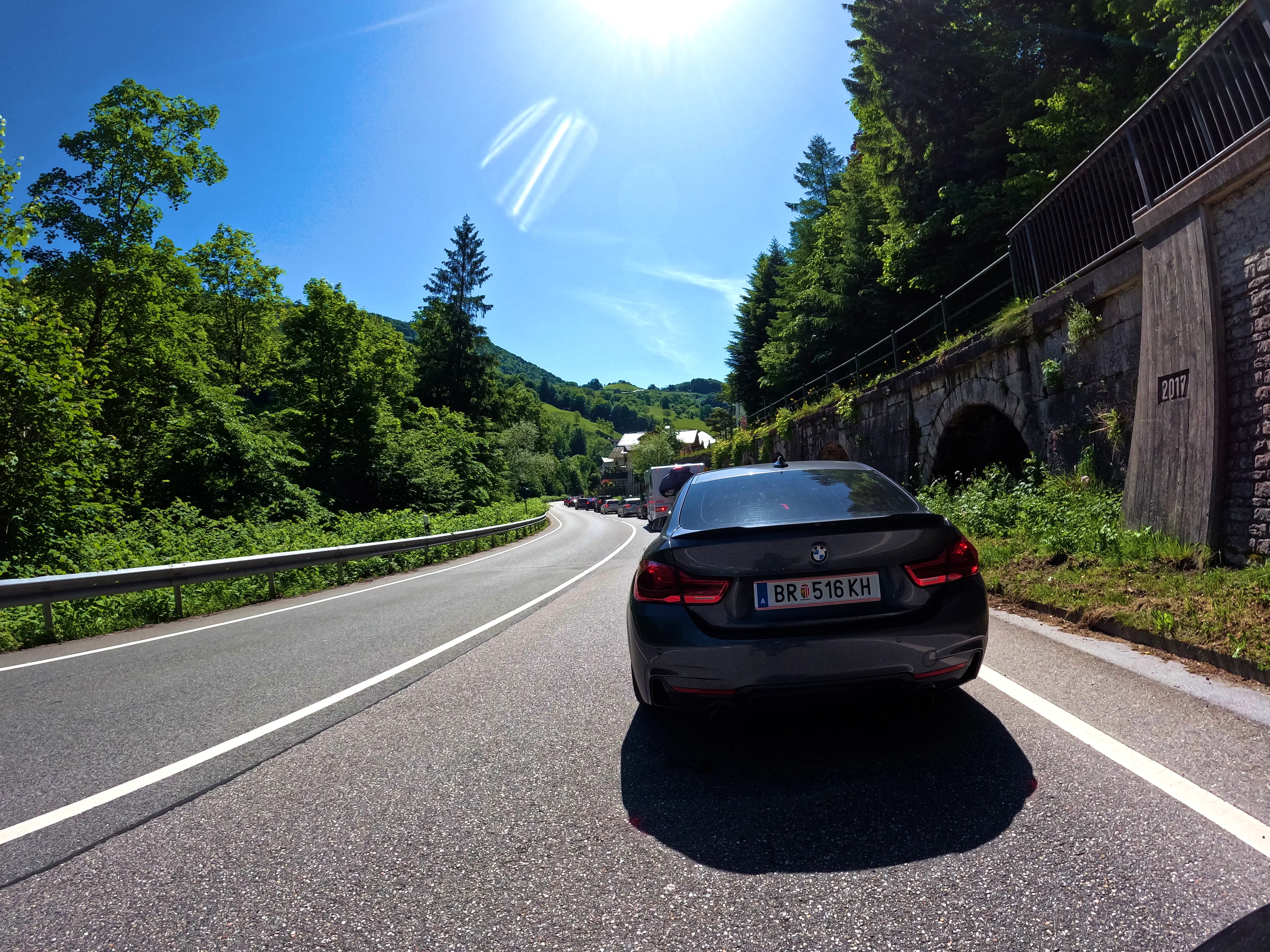 Stau durch Baustellenampel in Marktschellenberg