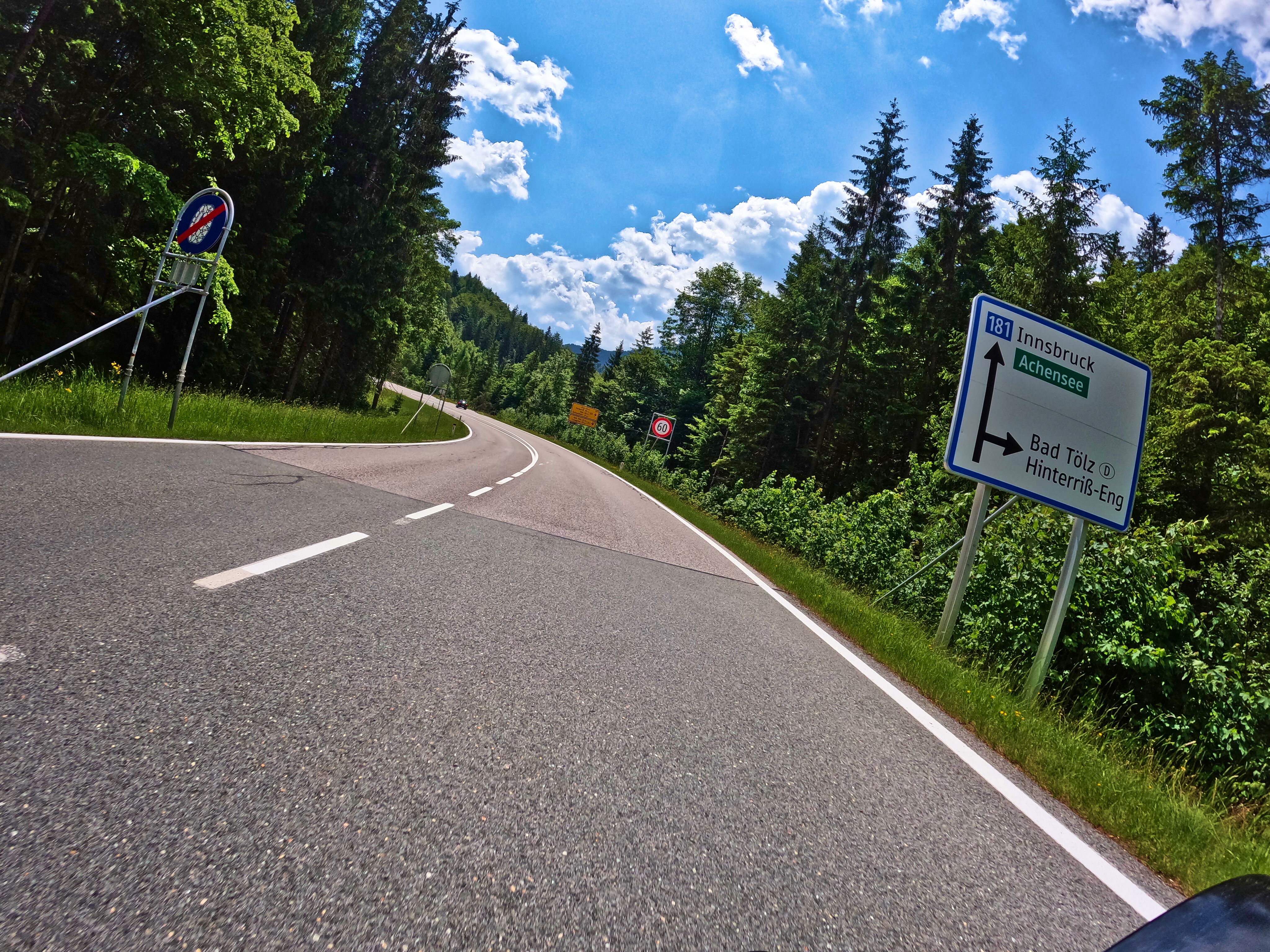 Auf zum Ahornboden, also rechts &hellip;