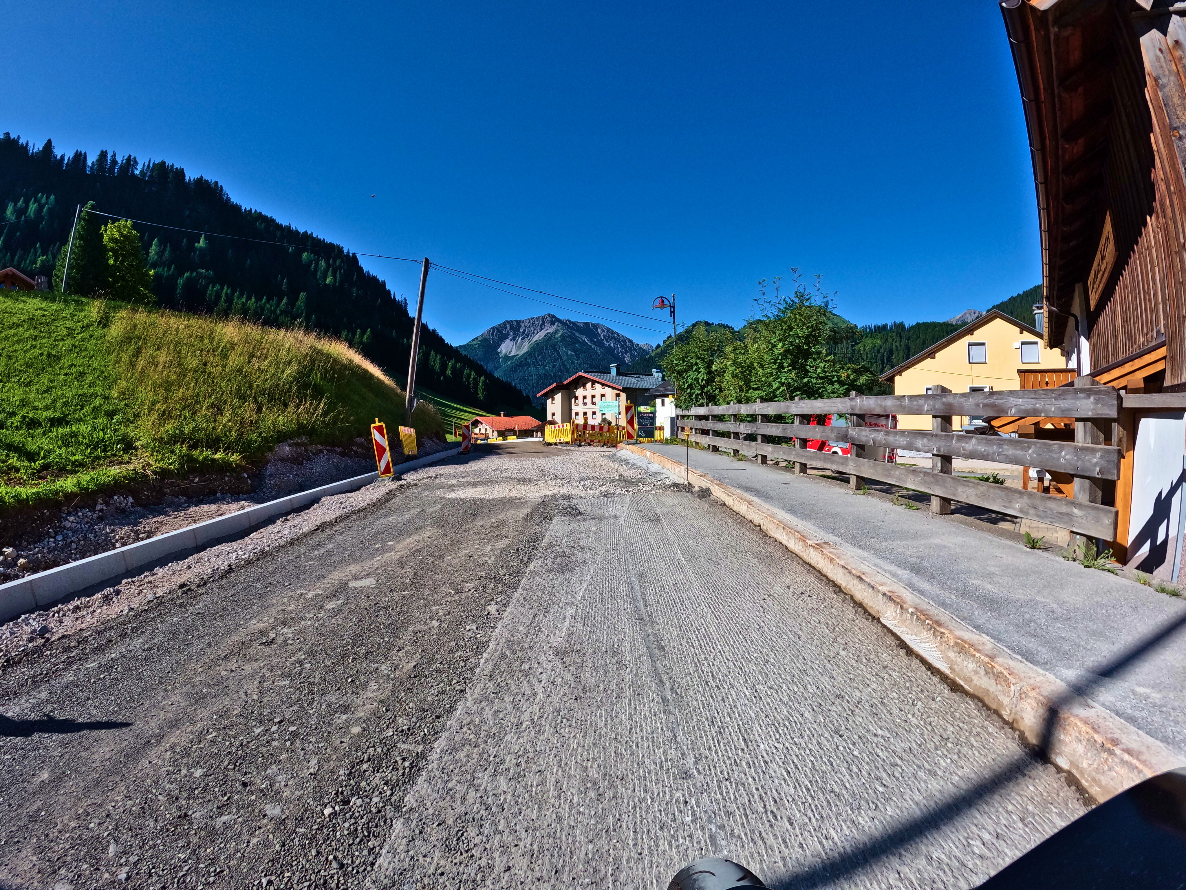 Asphalt mehr abgefräst