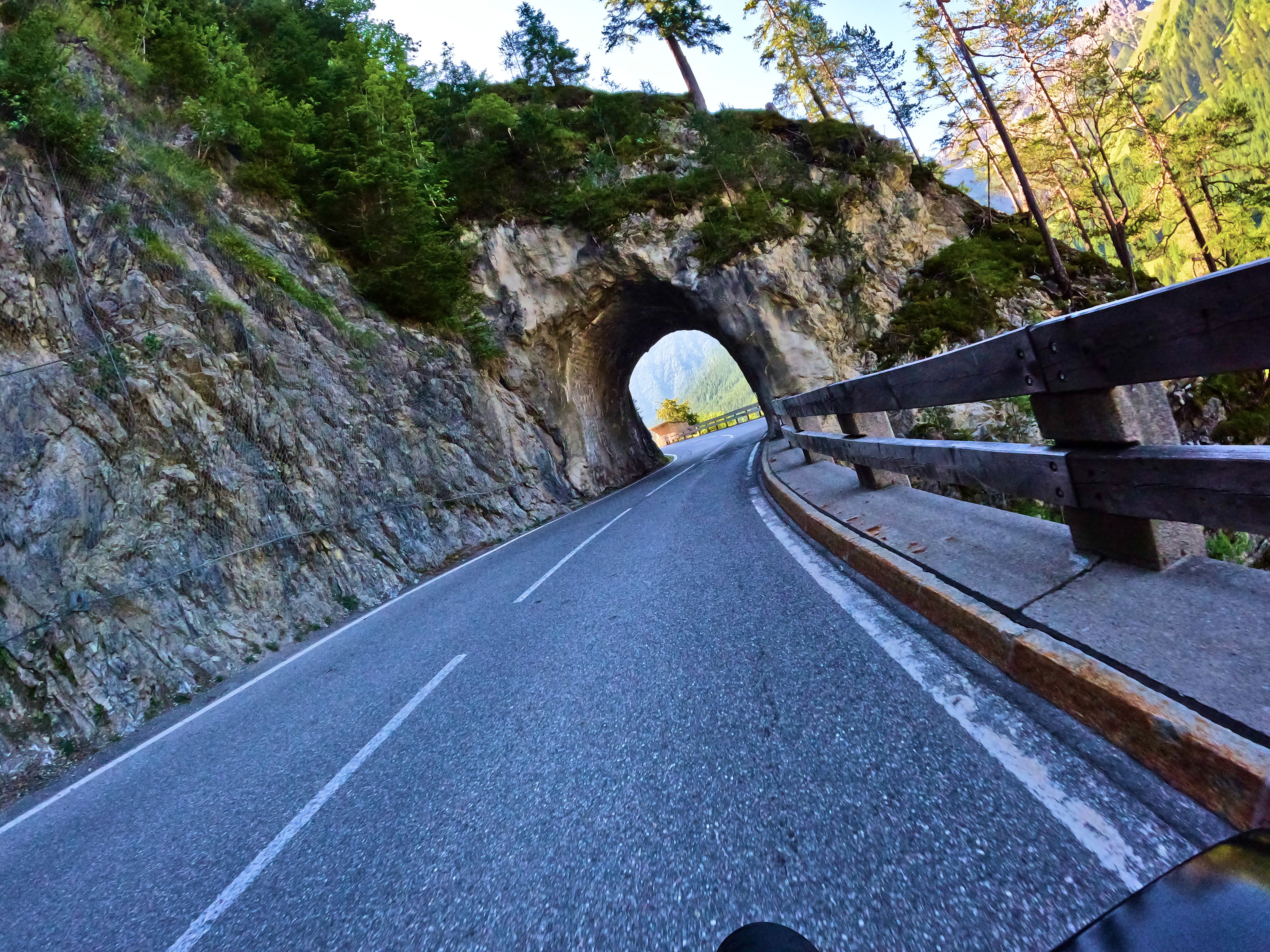 Durch Tunnel