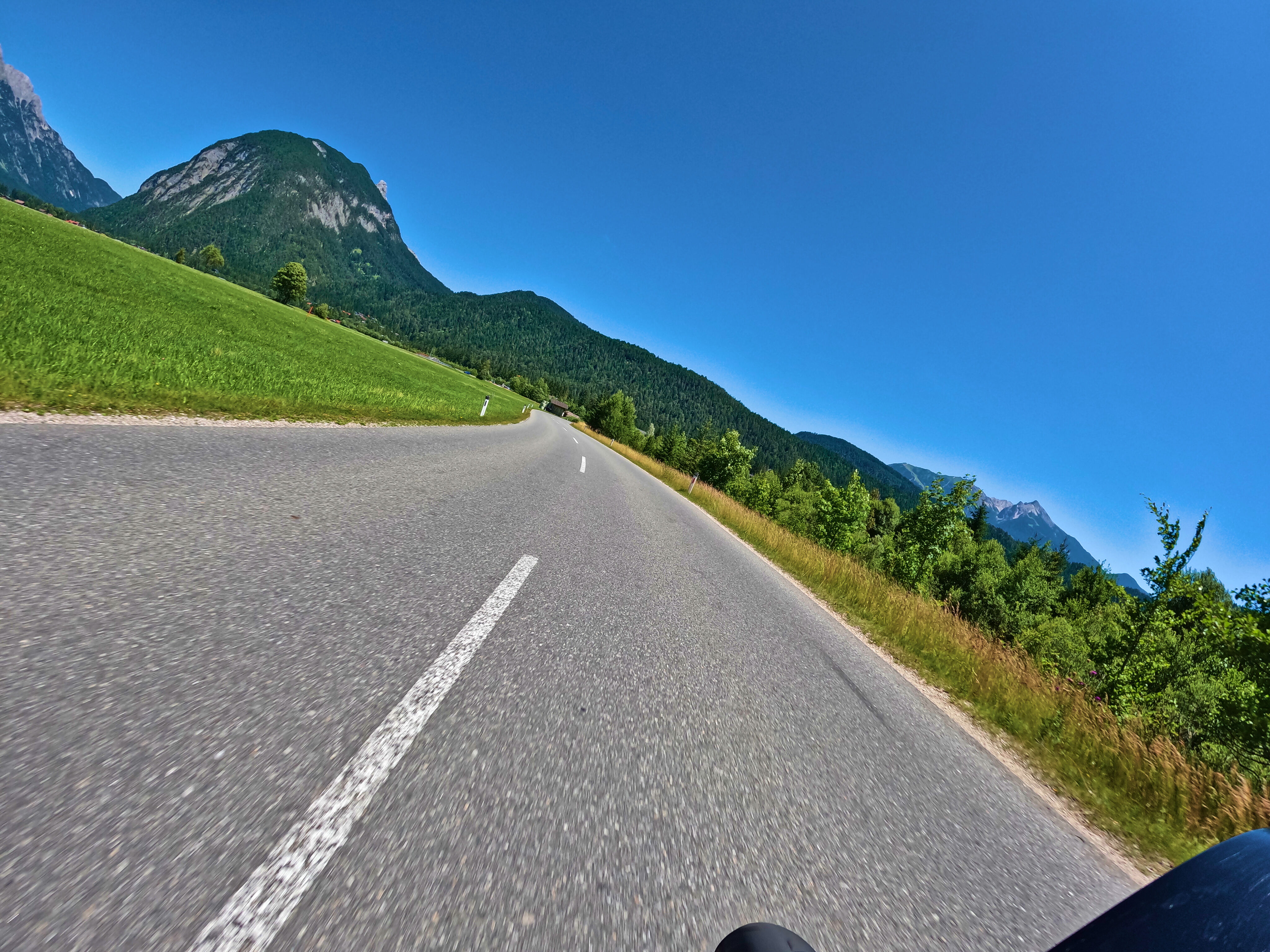 &hellip; links rum, &hellip;