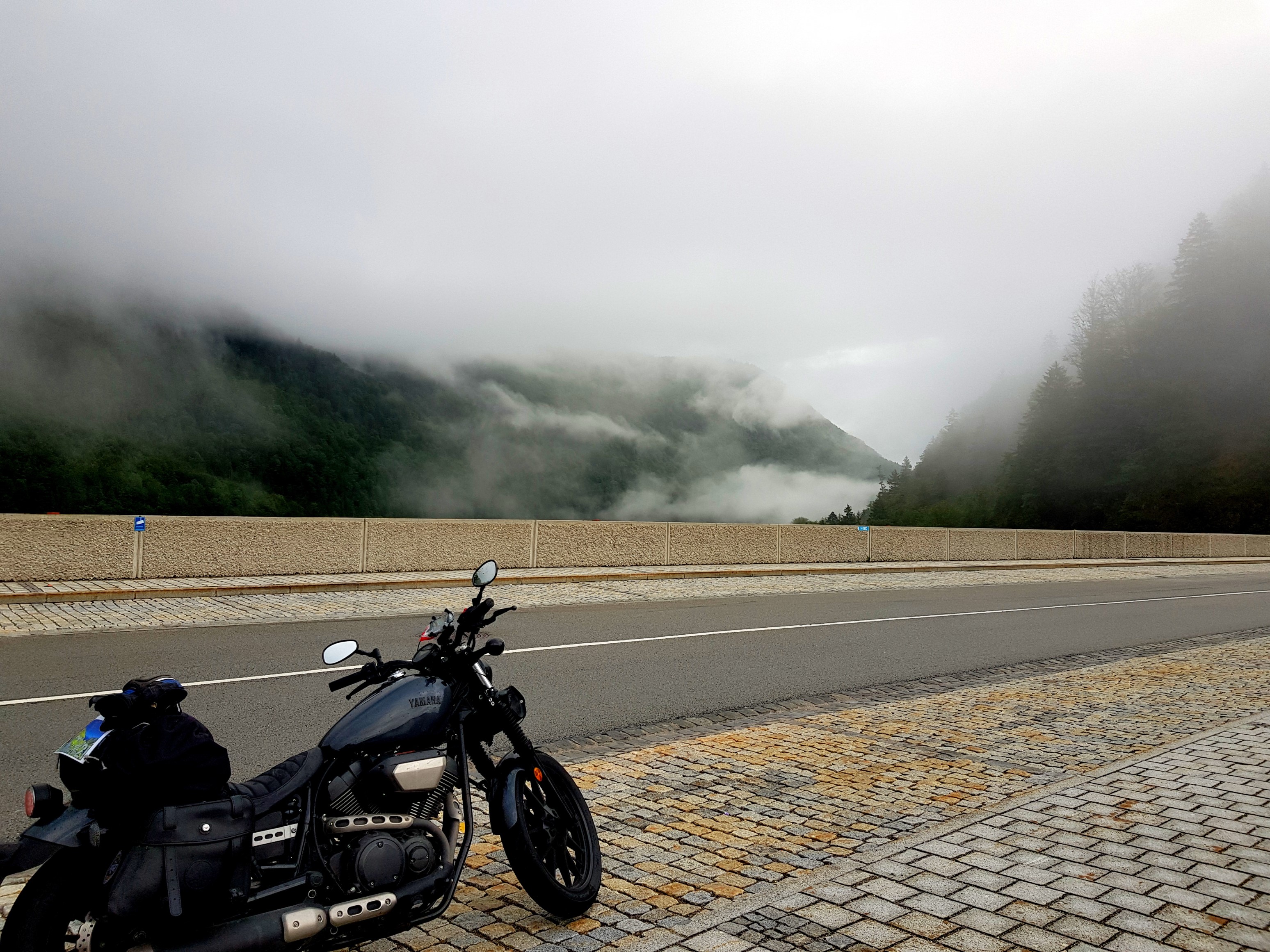 Sylvensteinstausee in Wolken