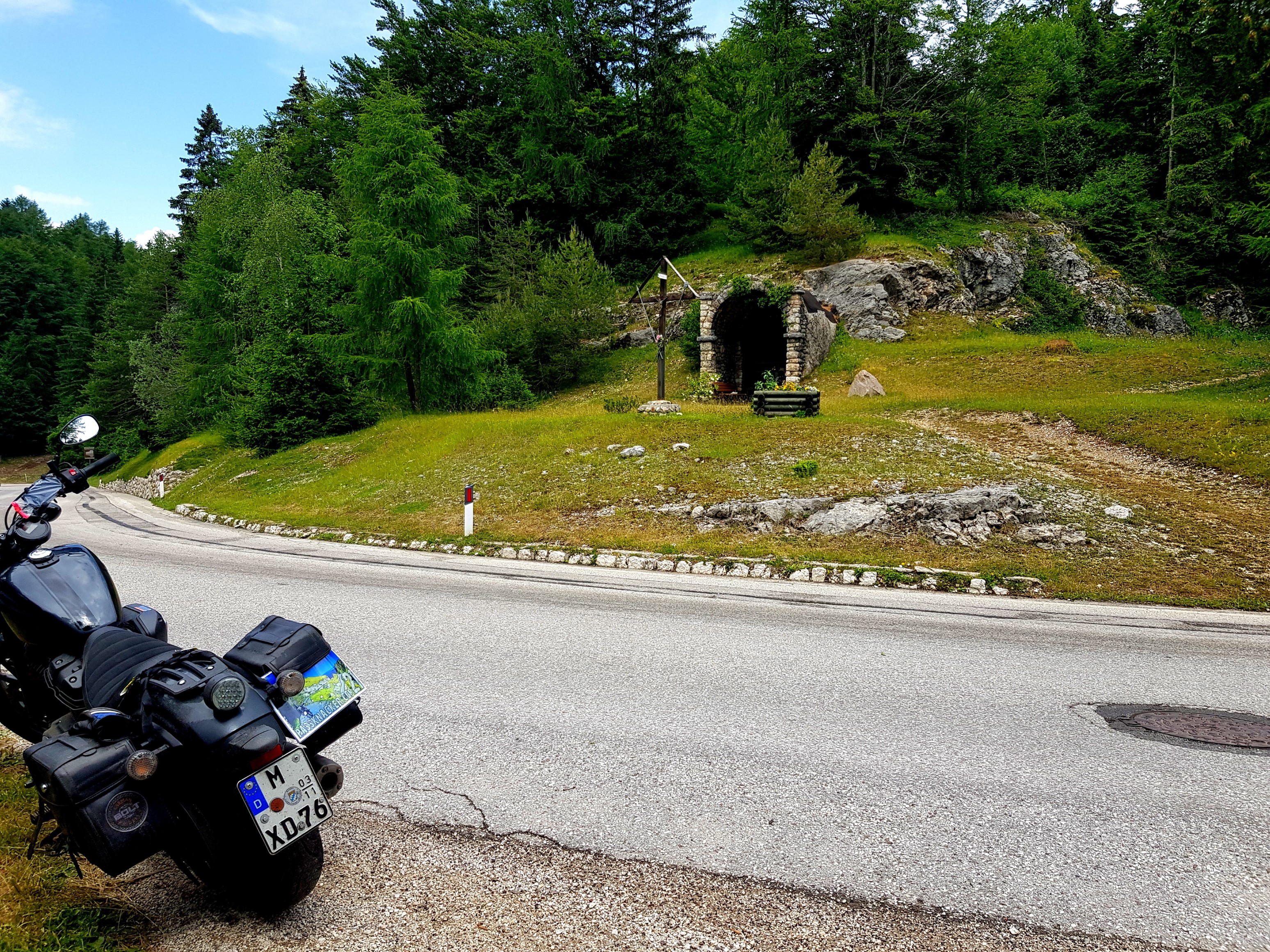 Gebetsgrotte am Passo del Cost