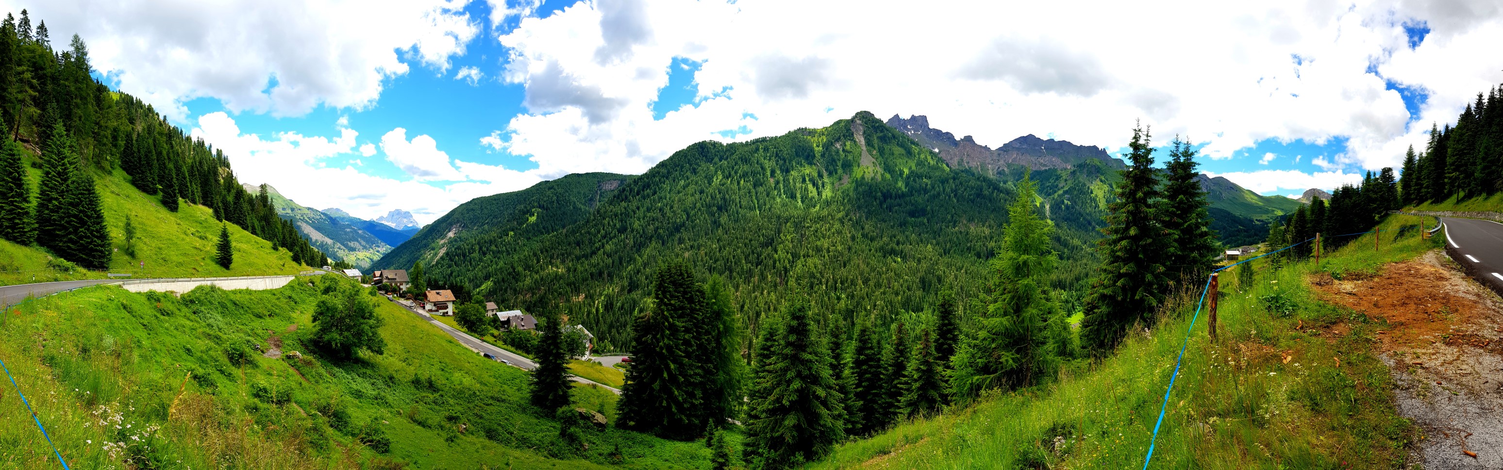 Auf dem Weg zum Passo Pordoi