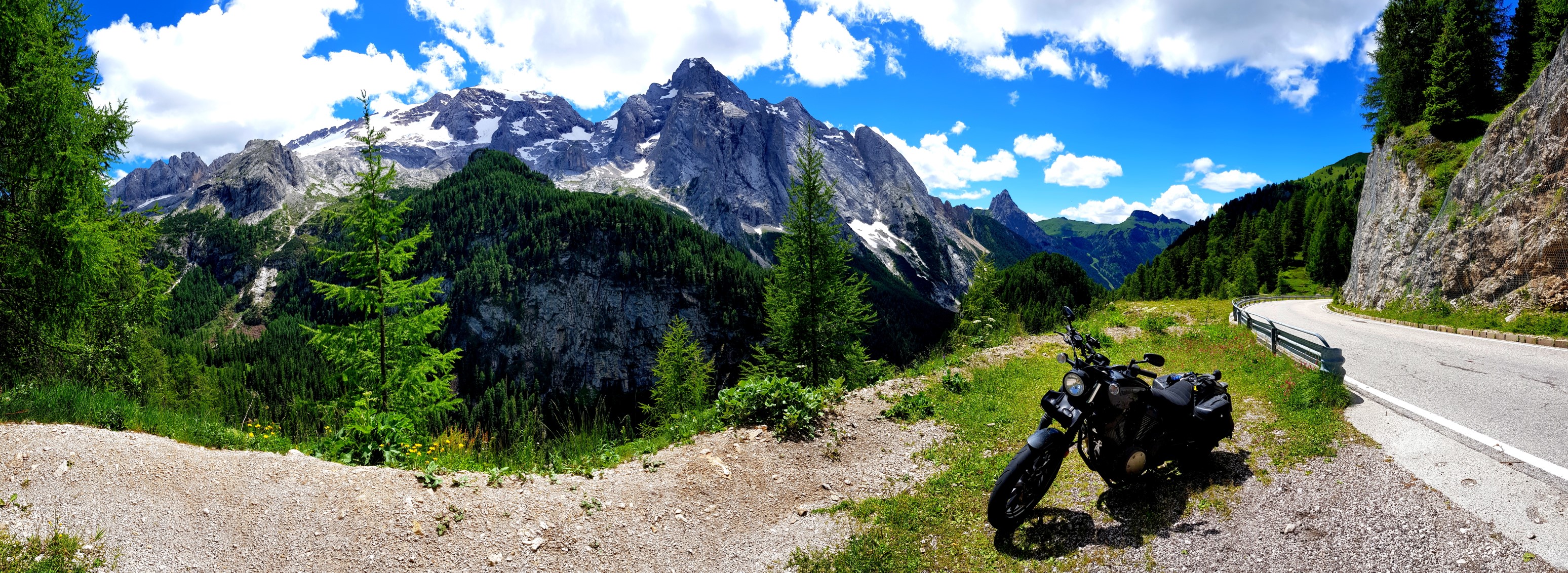 Anfahrt zum Passo di Fedáia