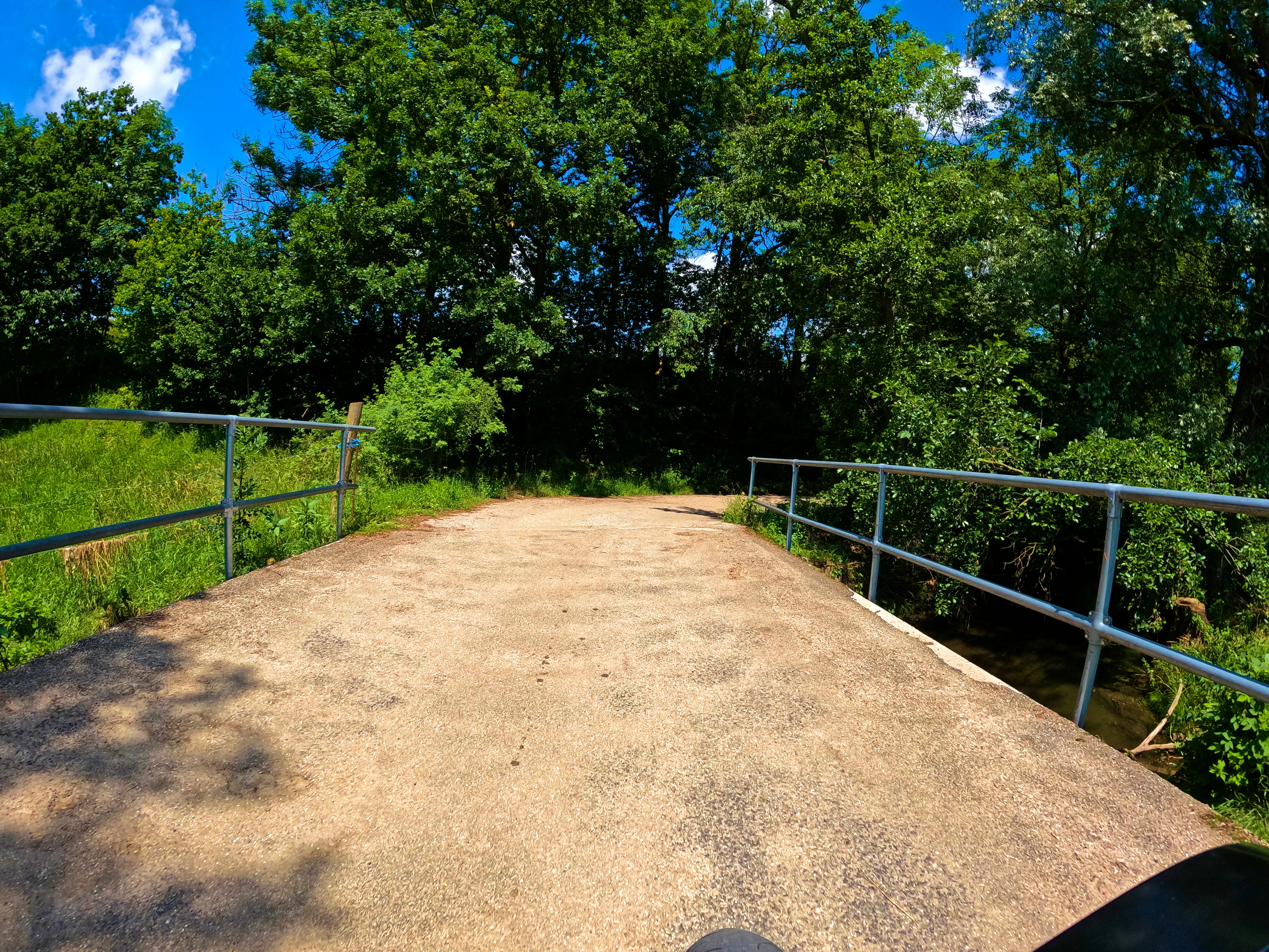 &hellip; mit kleinen Brücken.